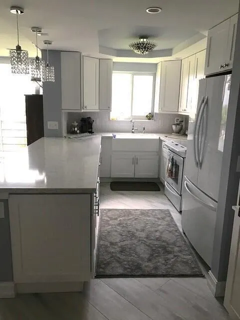 2731 NE 14TH ST Causeway NE #701