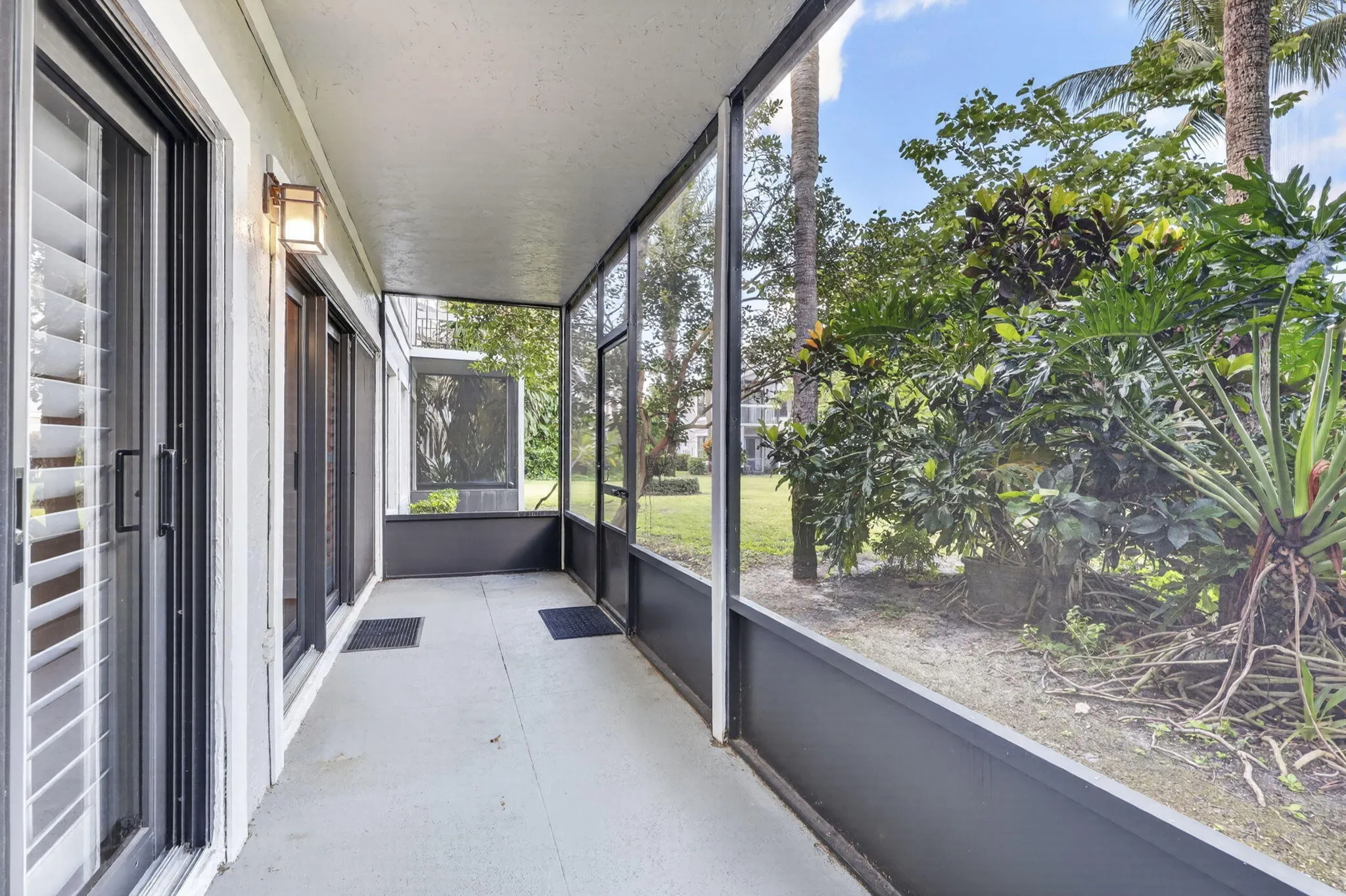 11863 Wimbledon Circle #416