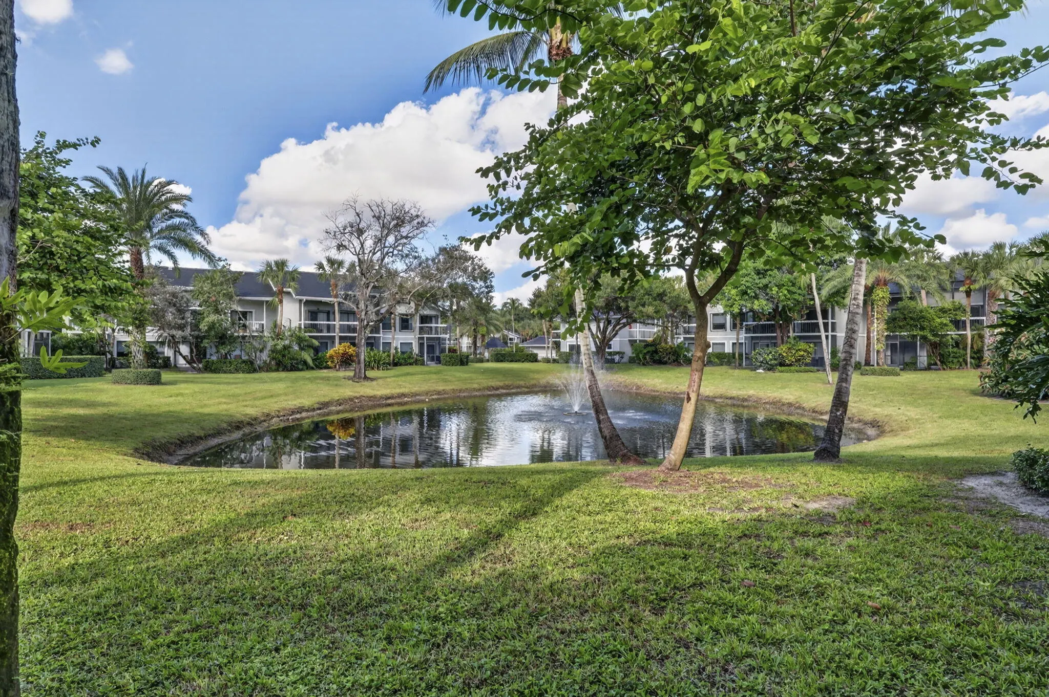 11863 Wimbledon Circle #416