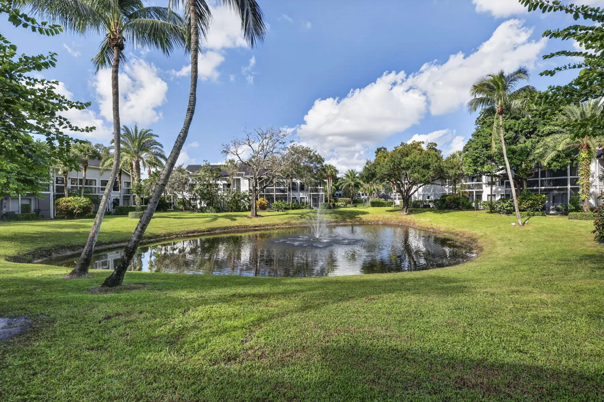11863 Wimbledon Circle #416