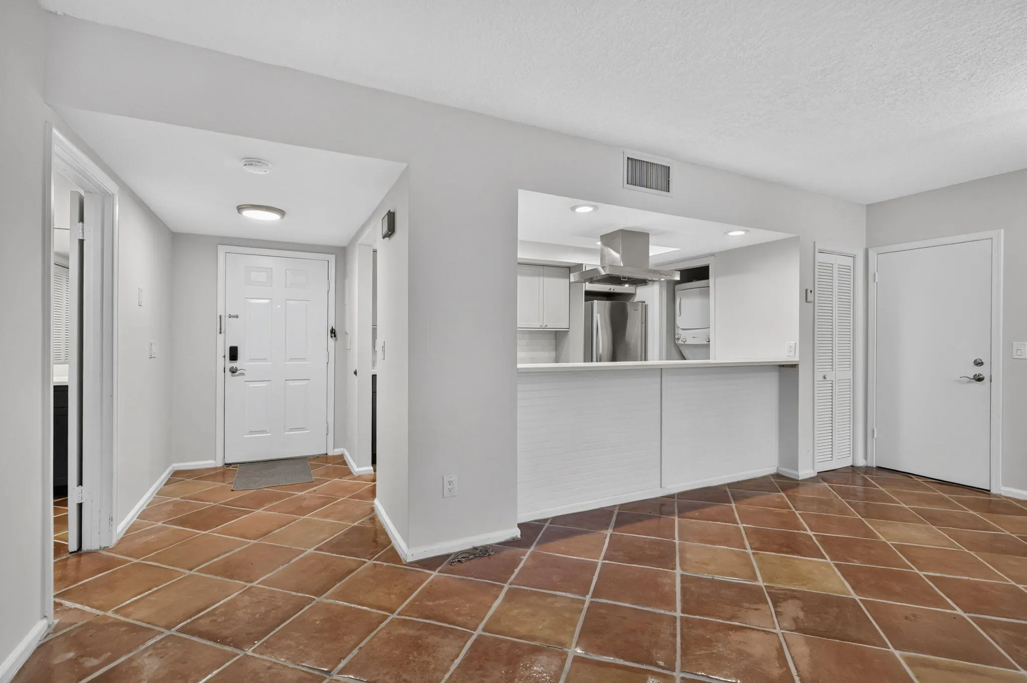 11863 Wimbledon Circle #416