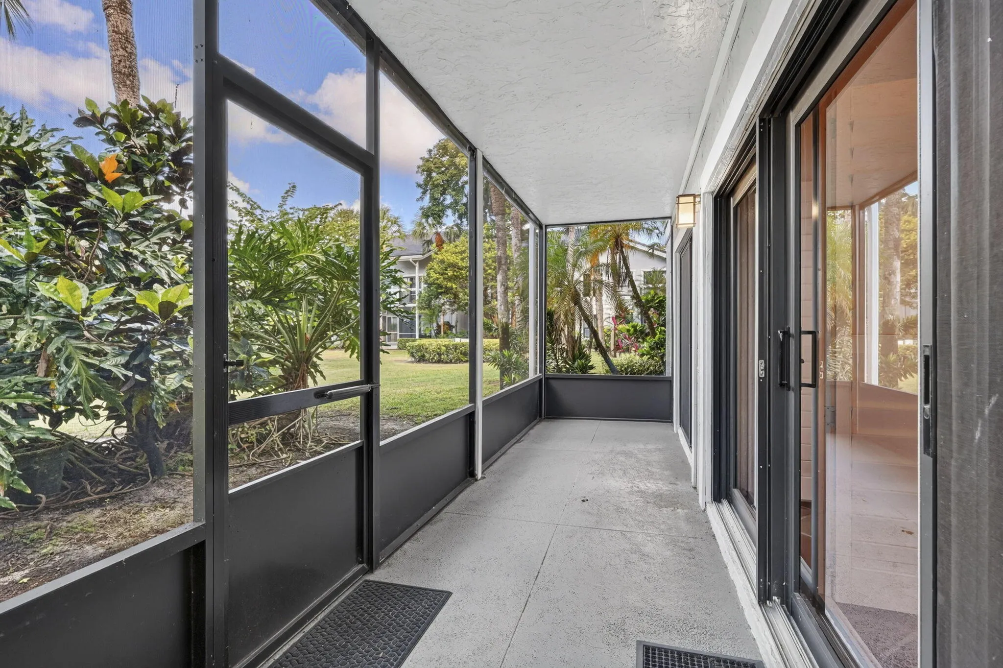 11863 Wimbledon Circle #416