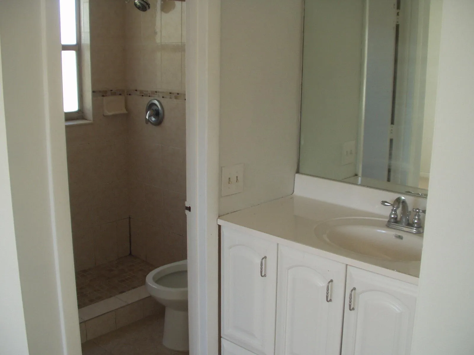 3222 NW 103RD Terrace #204-B
