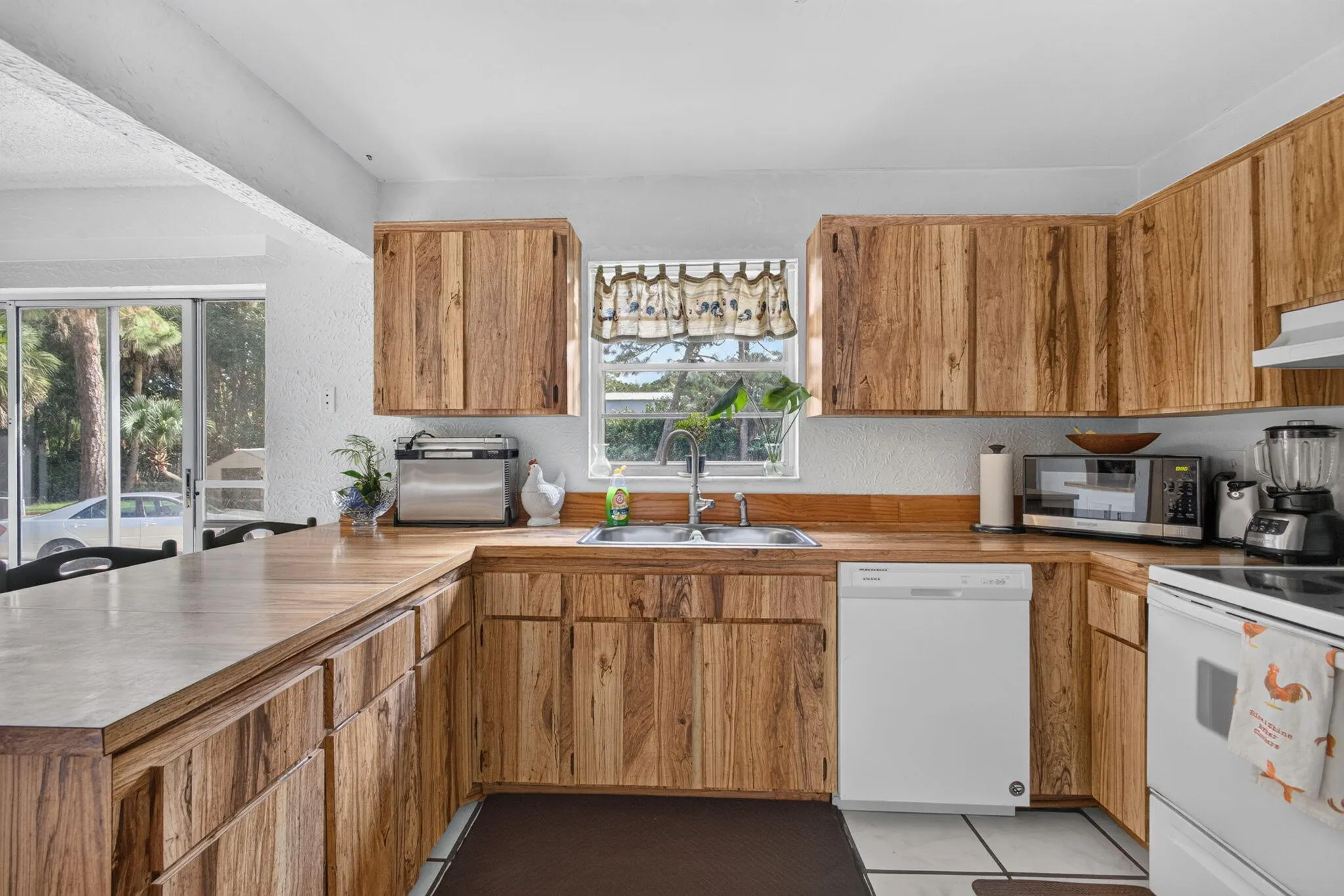 9242 166TH Way N