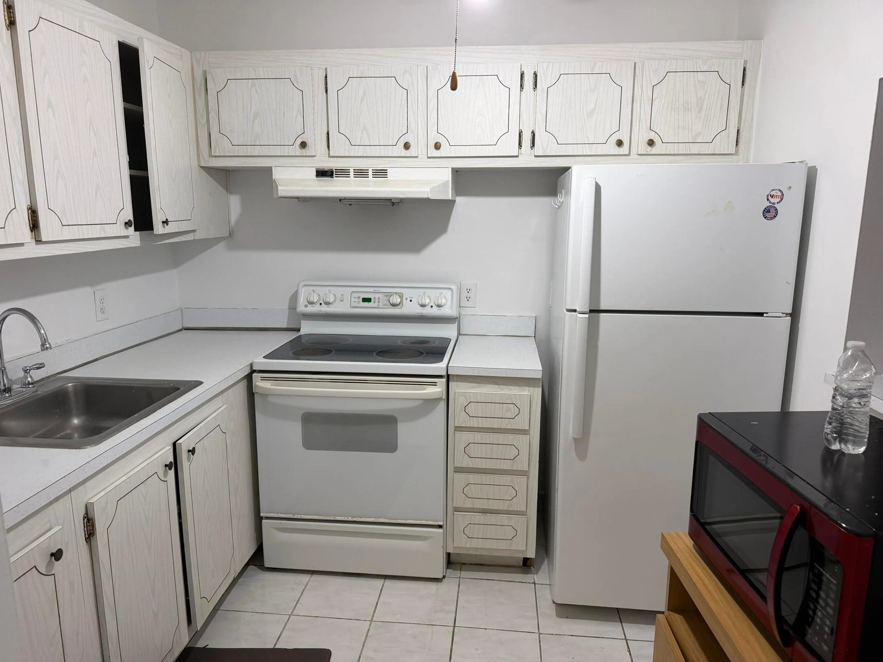 400 VILLAGE GREEN Circle W #205