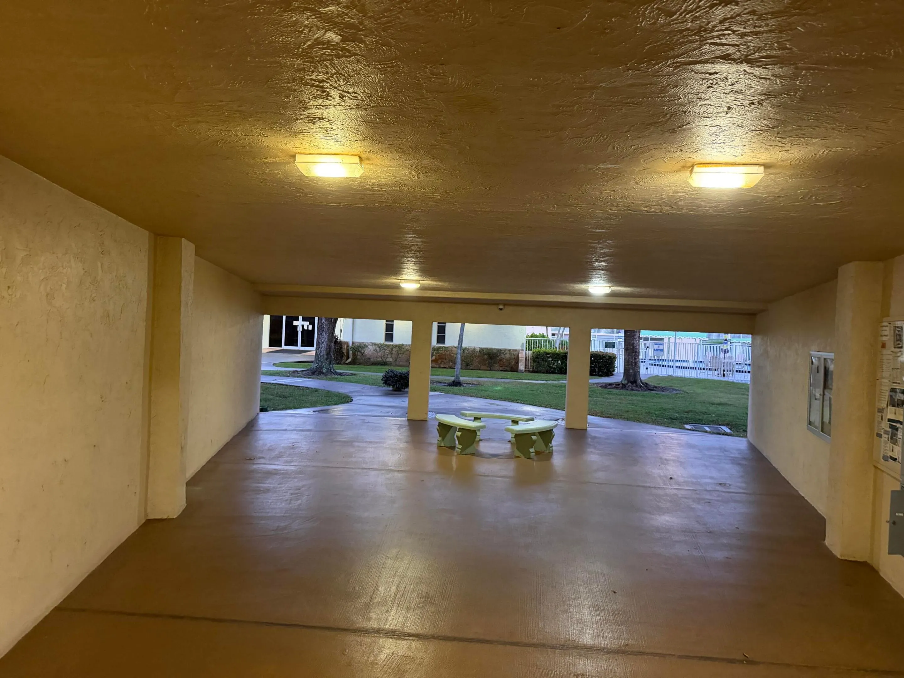 400 VILLAGE GREEN Circle W #205