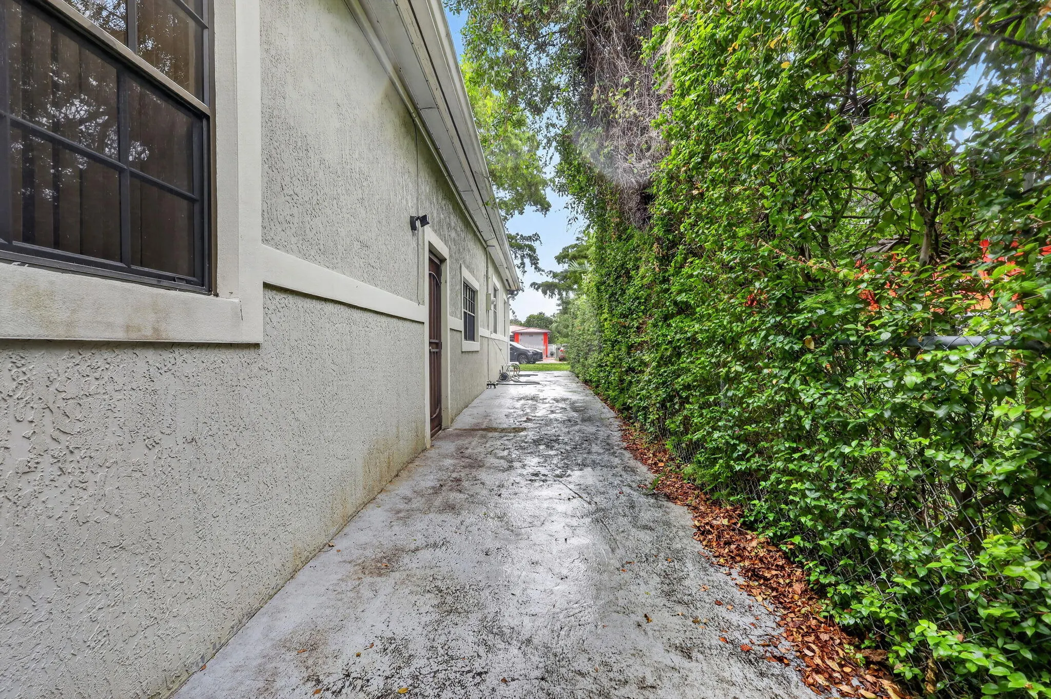 1385 NE 131ST Street