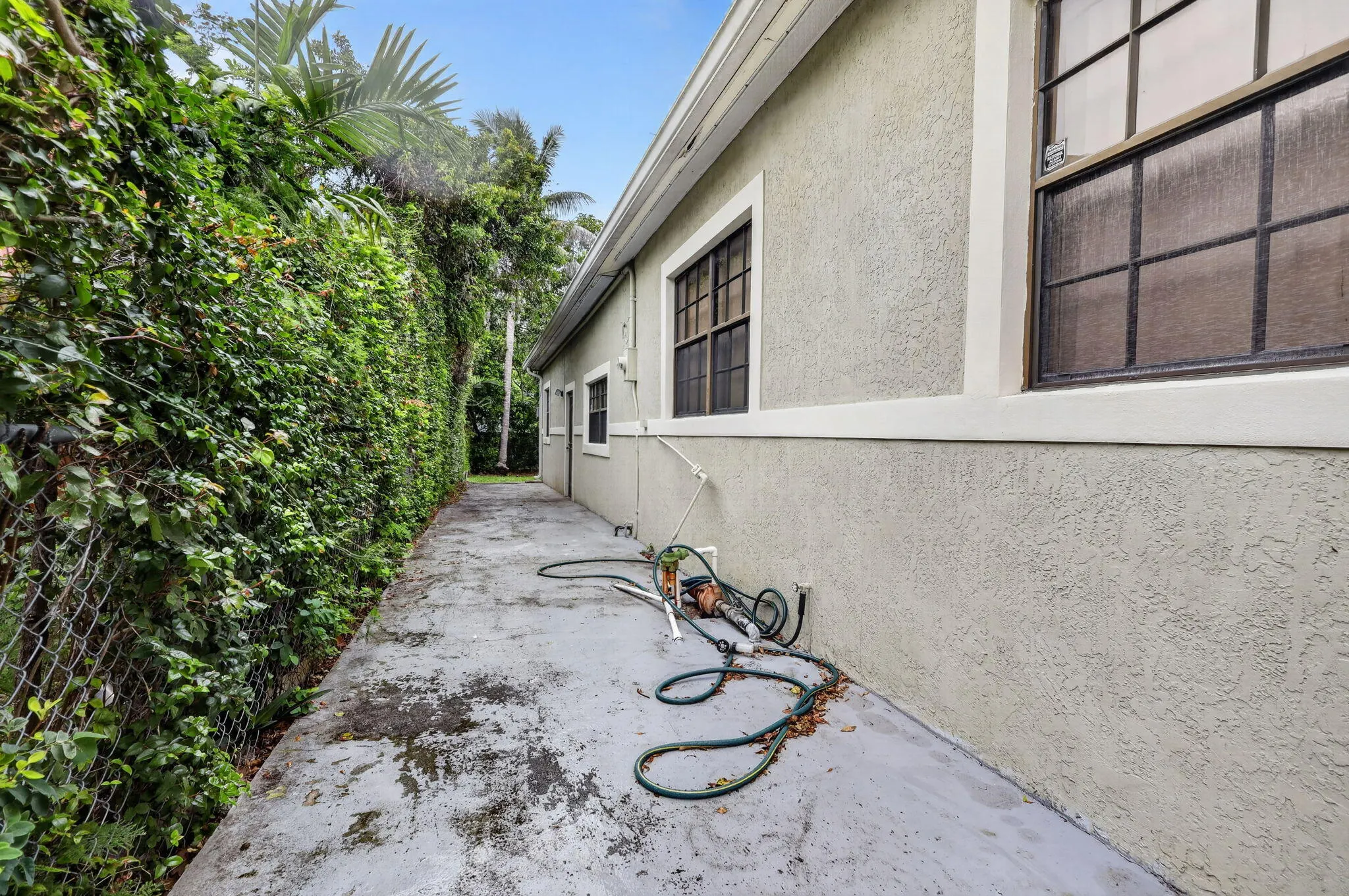 1385 NE 131ST Street