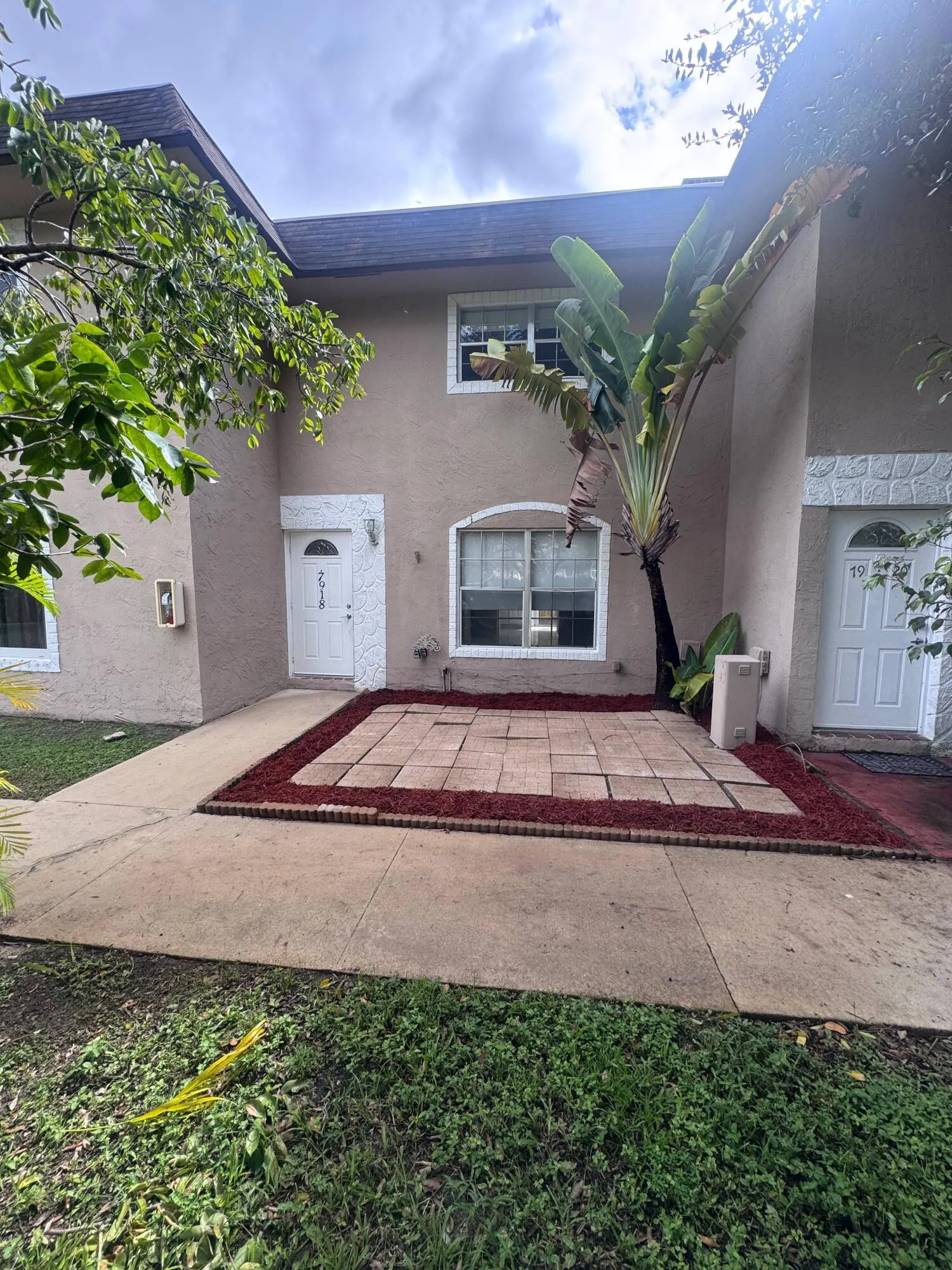 7918 KIMBERLY Boulevard #304
