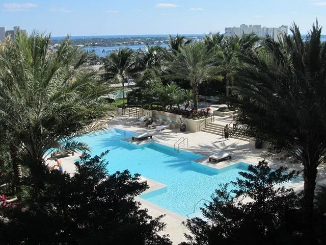 550 OKEECHOBEE Boulevard #121