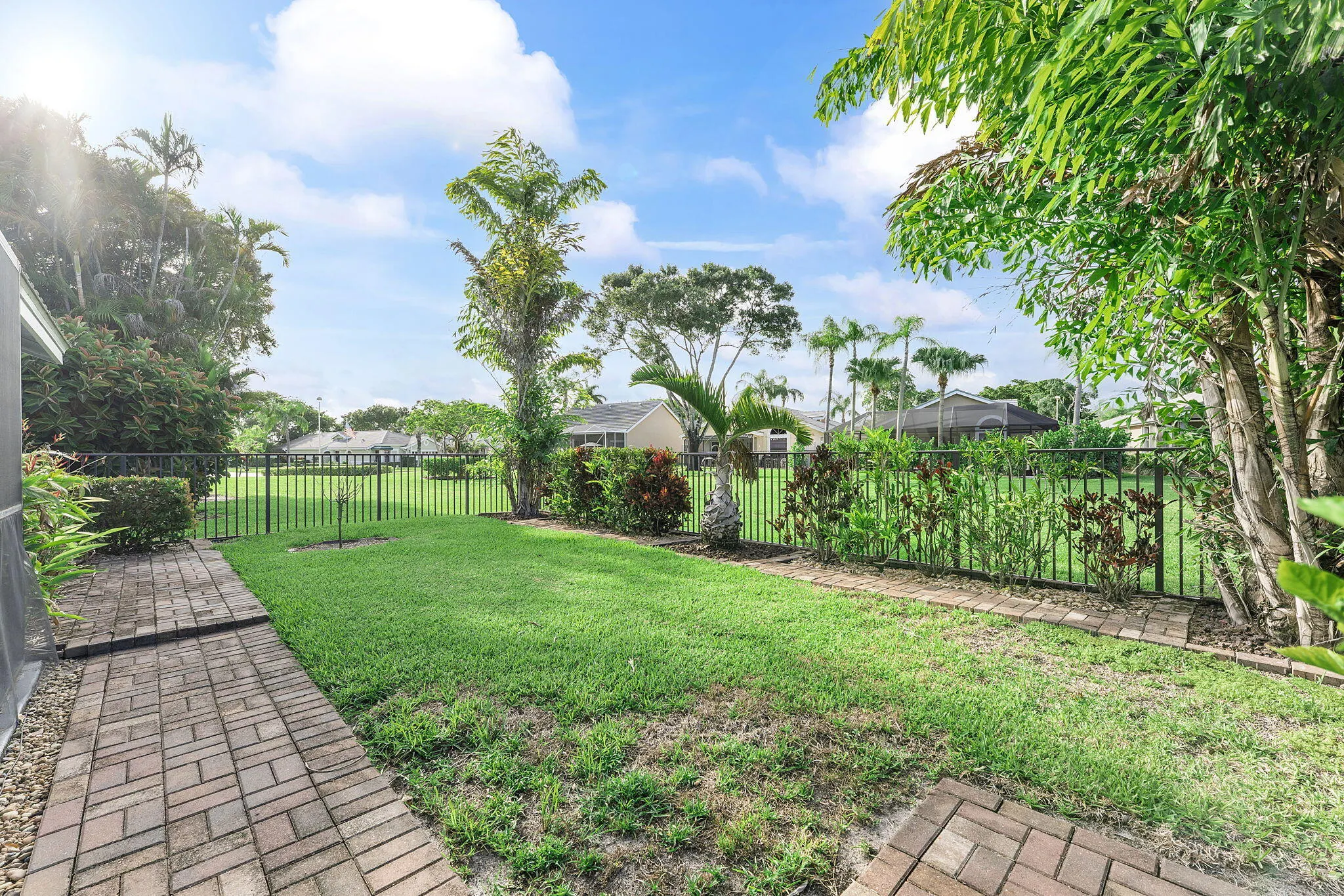 8103 COVINGTON Court