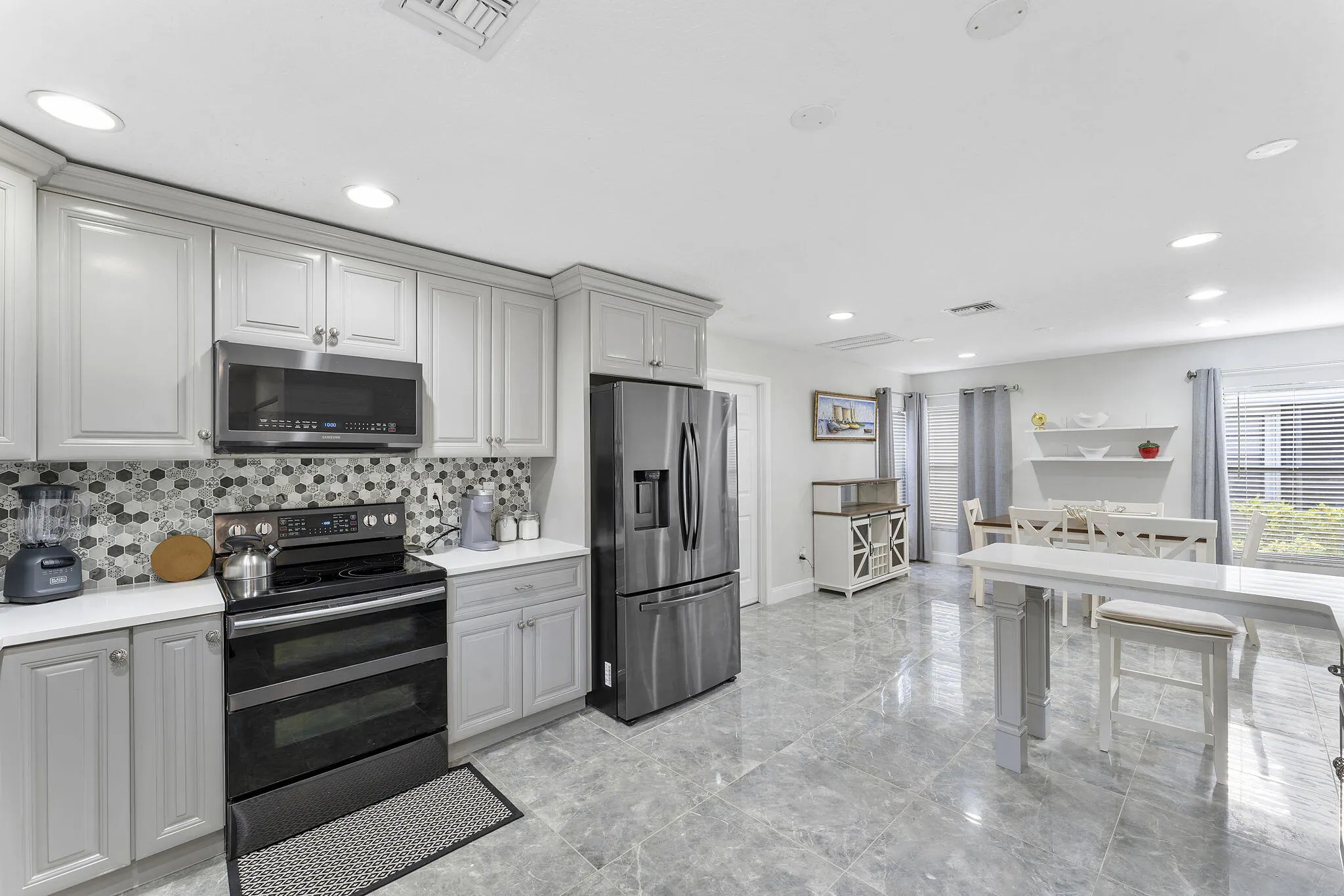 8103 COVINGTON Court