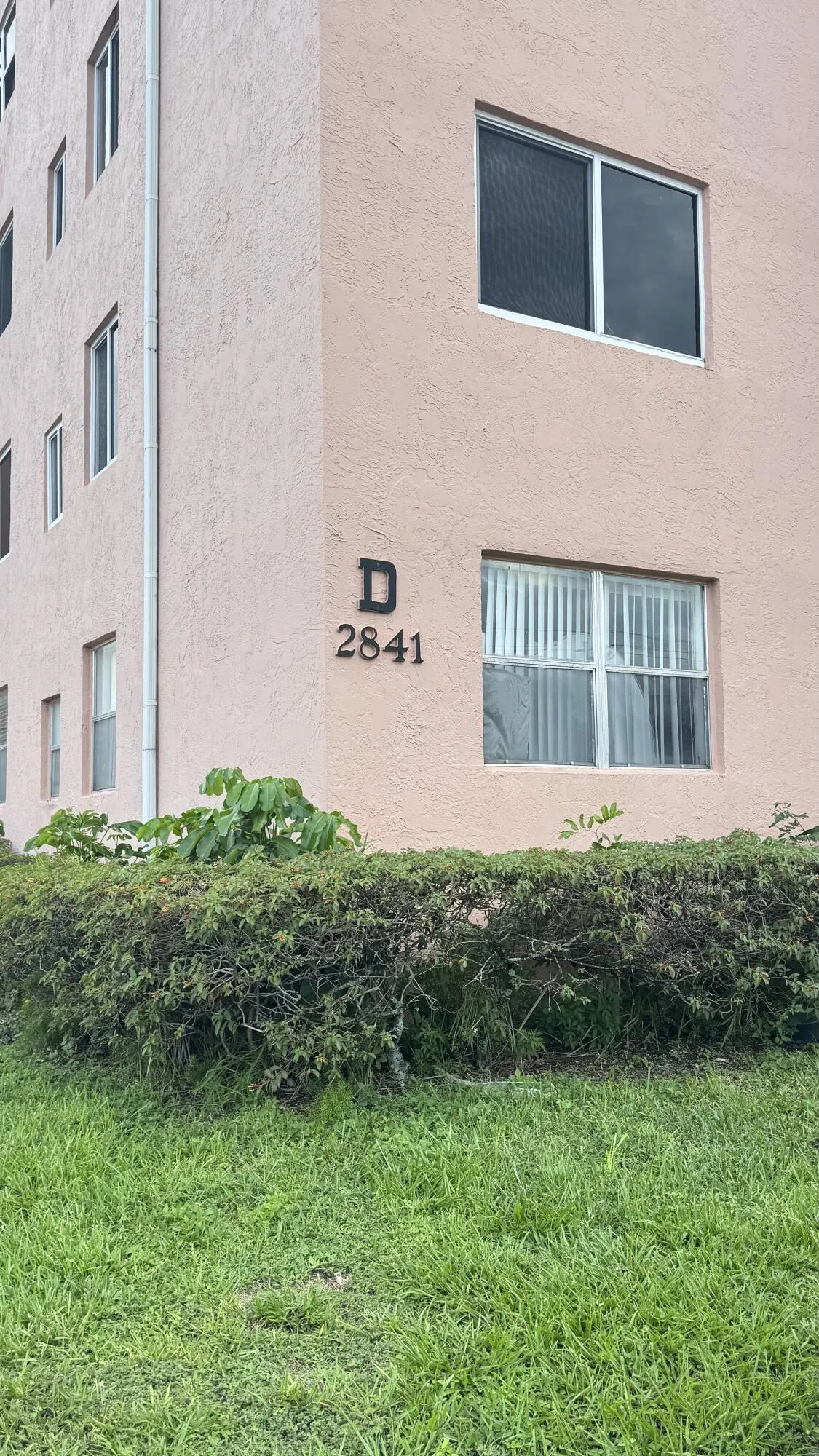 2841 SOMERSET Drive #112
