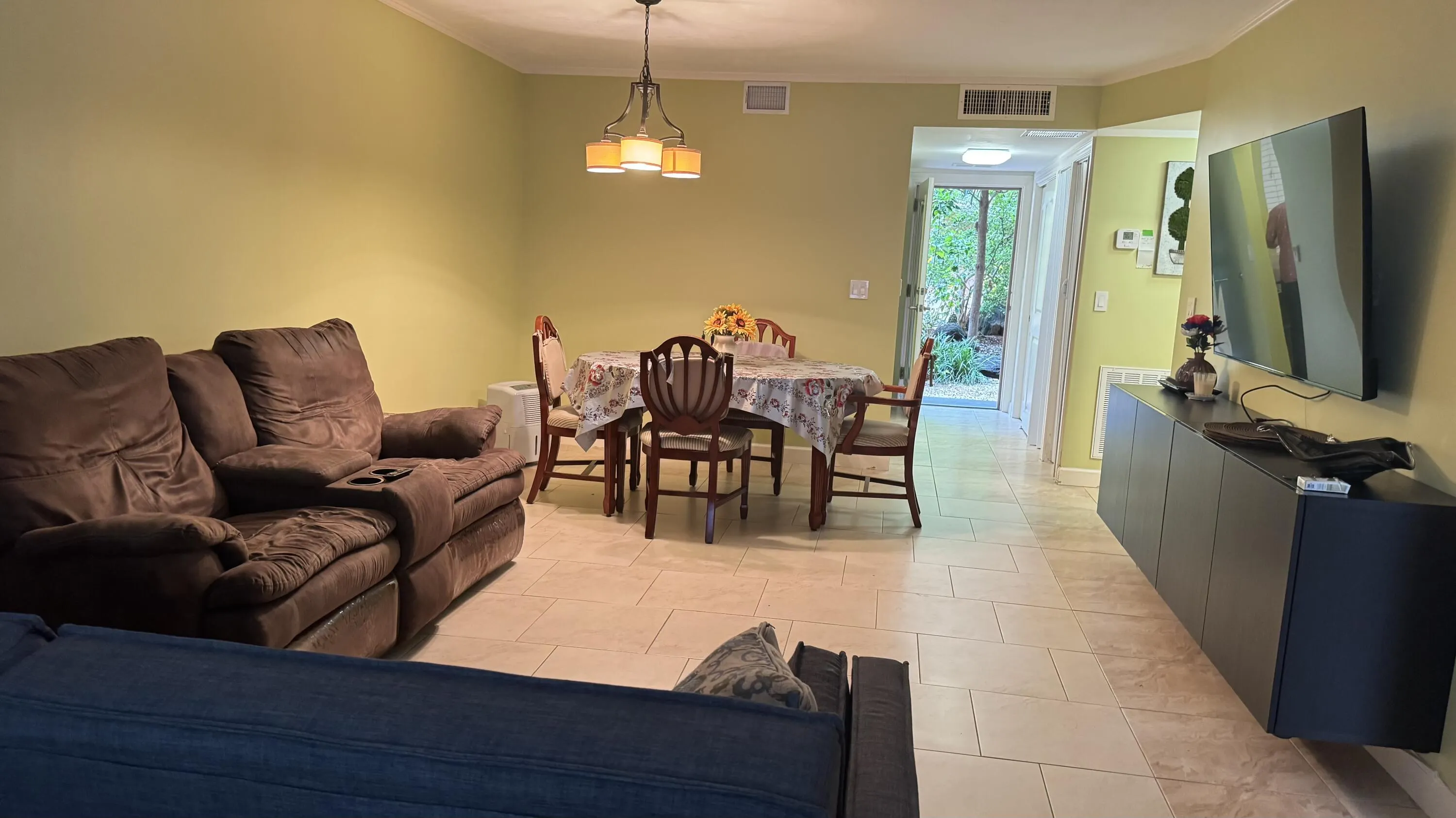 2841 SOMERSET Drive #112