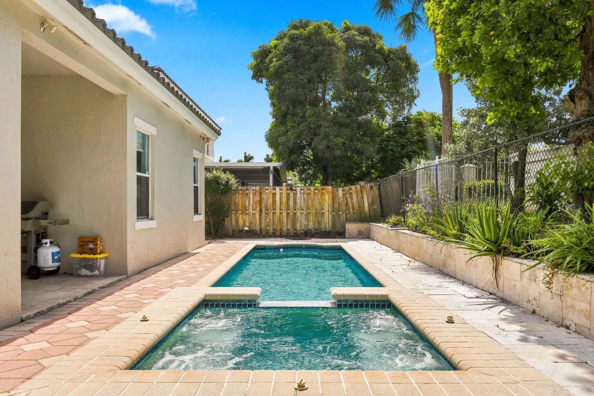 4365 NW 45TH Terrace