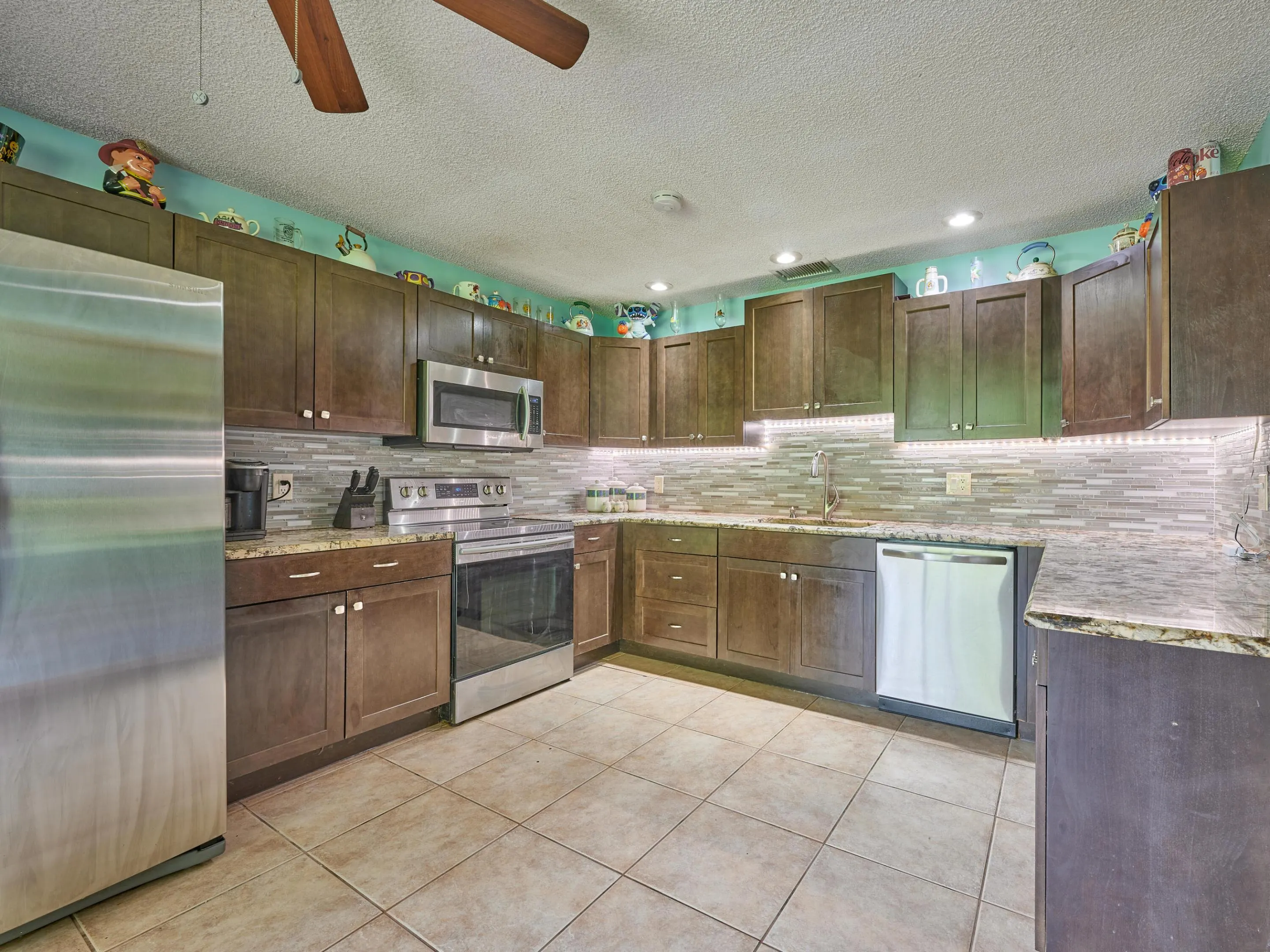 7723 CANAL Drive