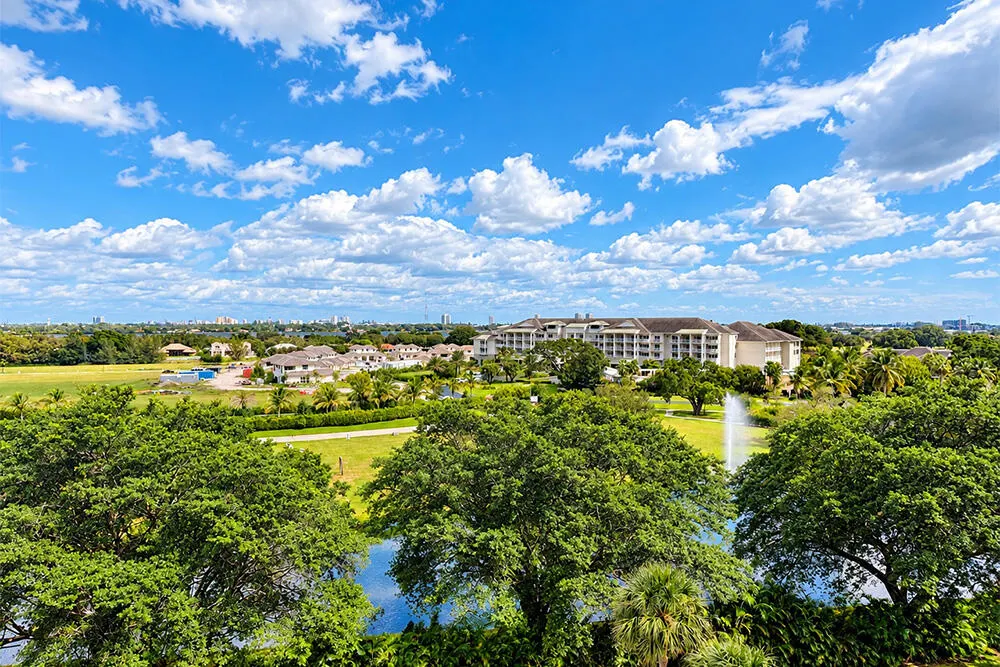 2480 PRESIDENTIAL Way #802