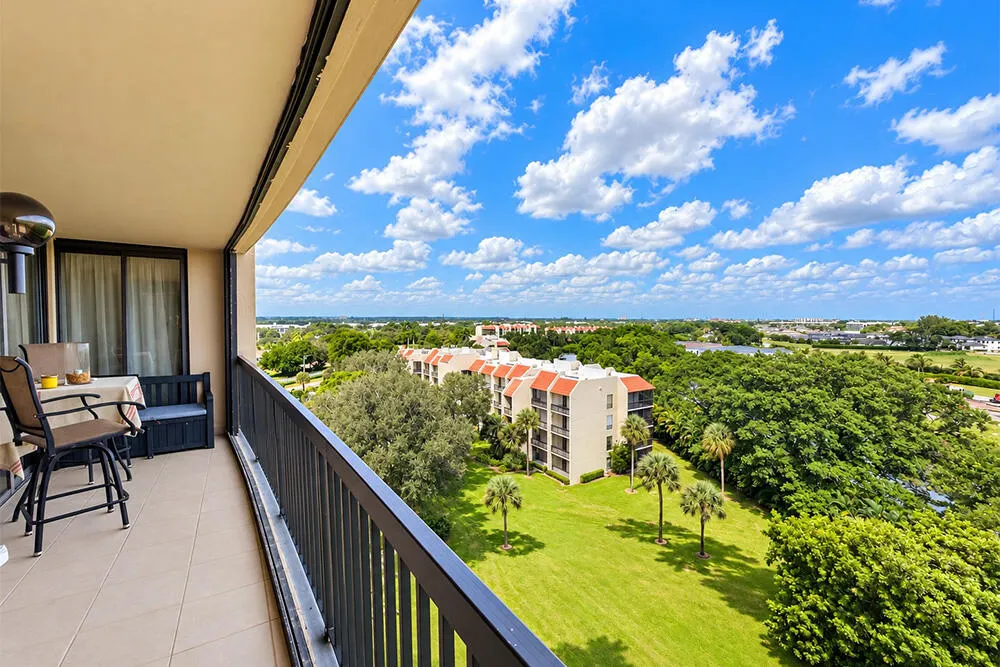 2480 PRESIDENTIAL Way #802