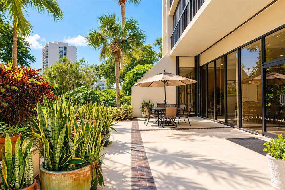 2480 PRESIDENTIAL Way #802