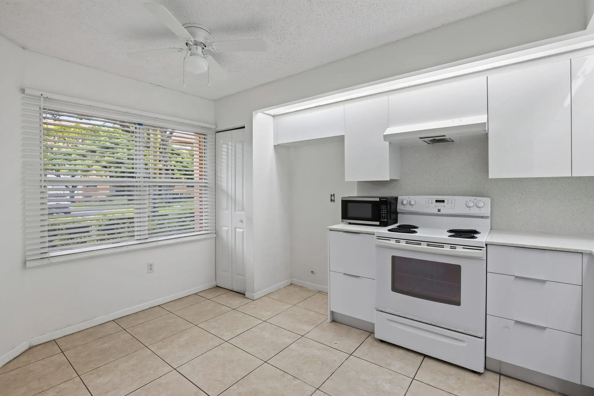 571 SW 141ST Avenue #109N