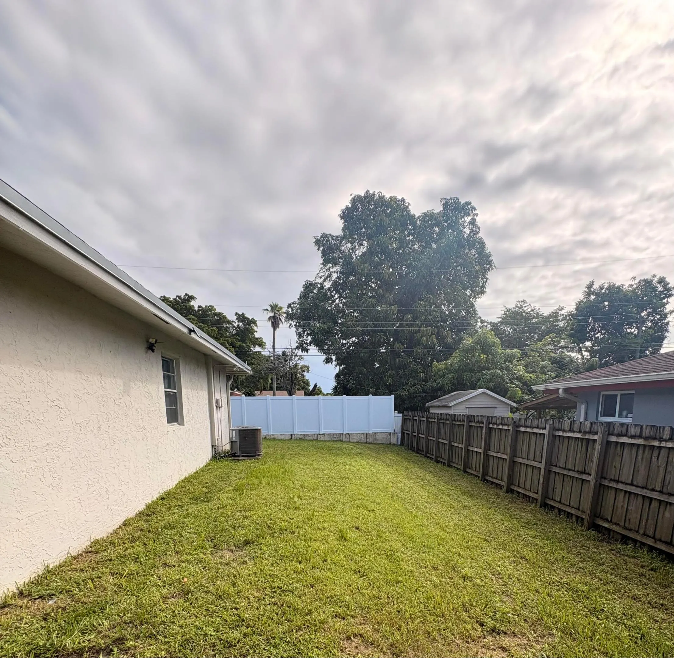 1711 SW 99TH Terrace