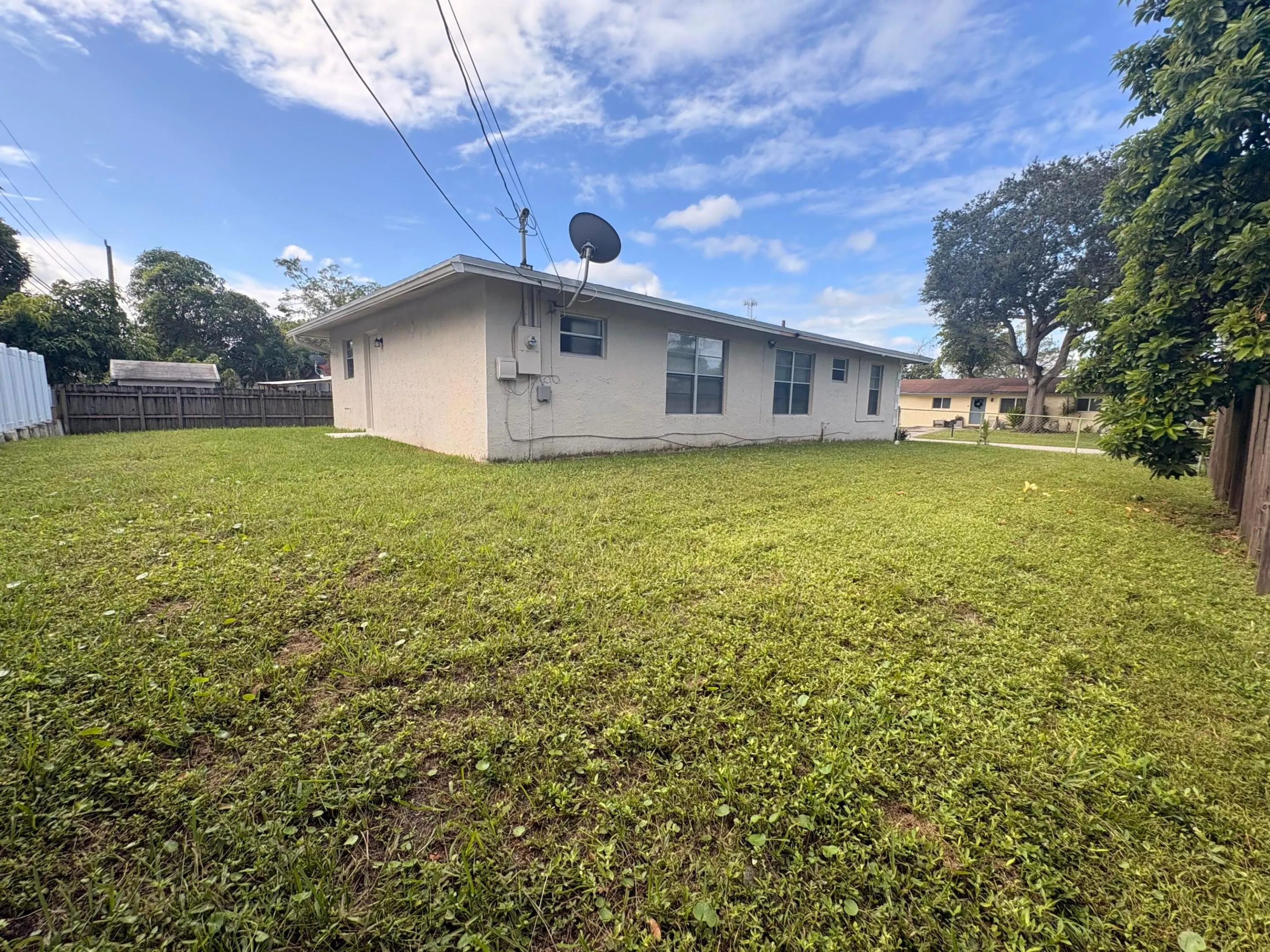 1711 SW 99TH Terrace