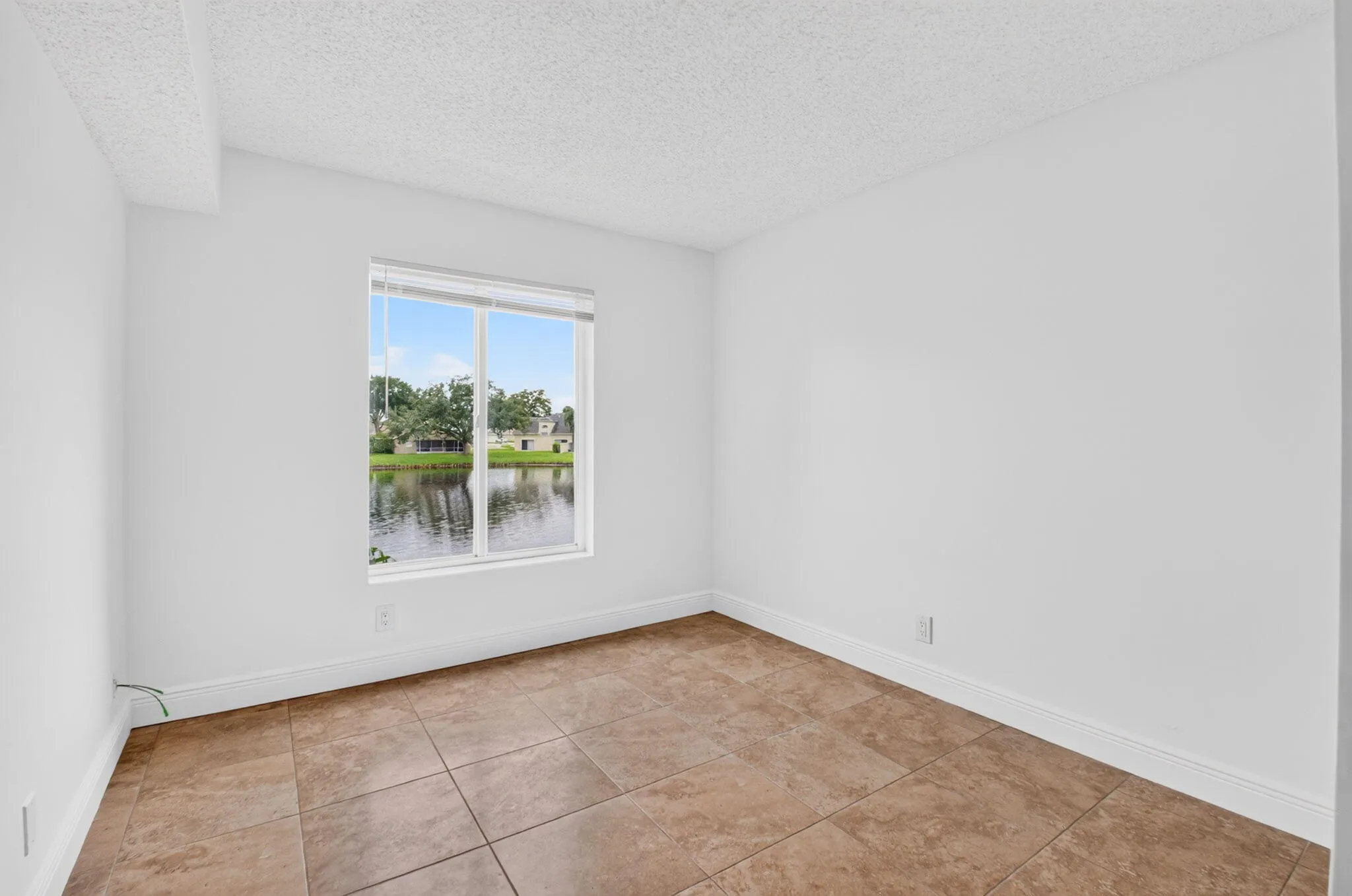 13791 ONEIDA Drive #E2