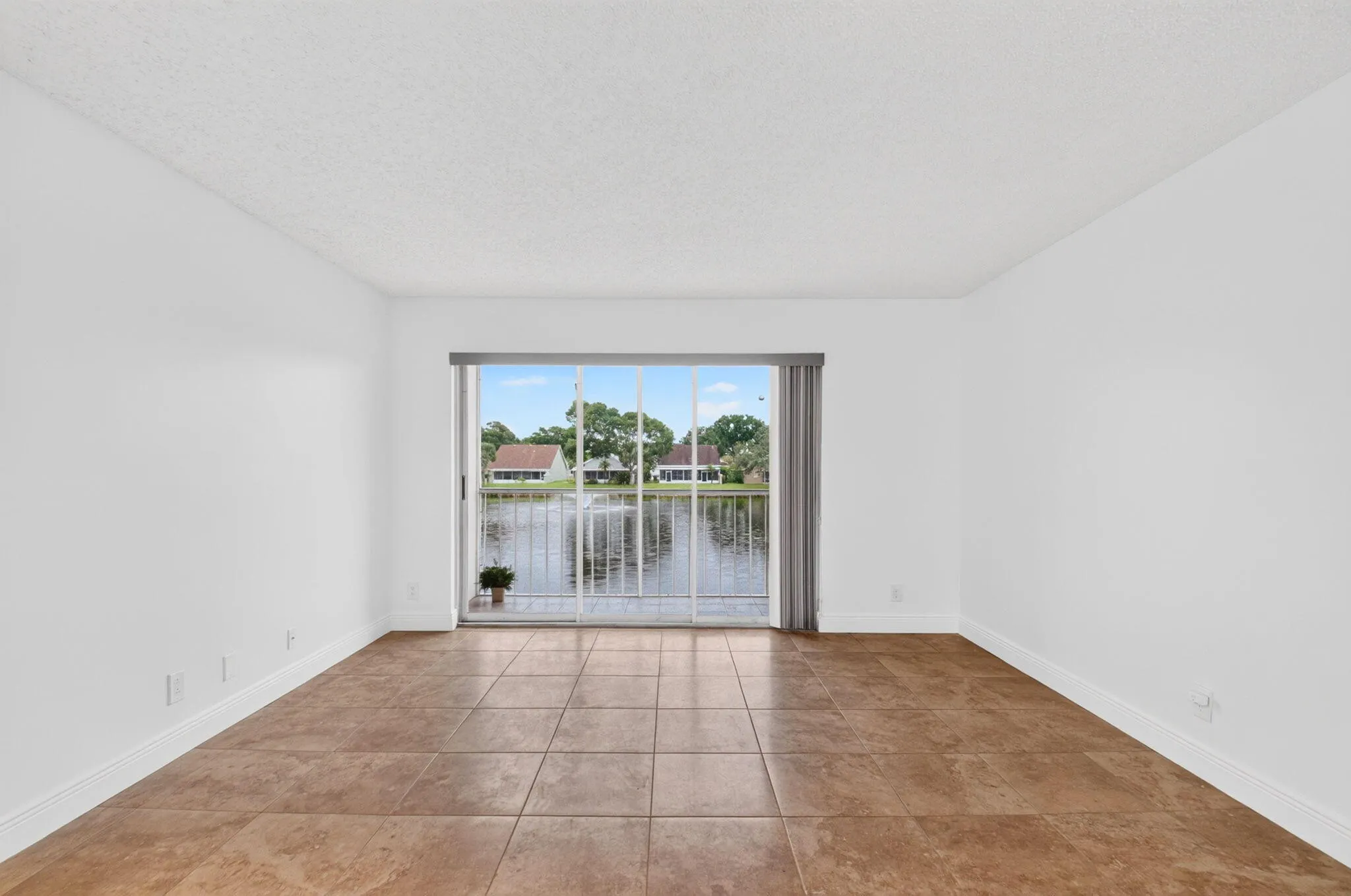 13791 ONEIDA Drive #E2
