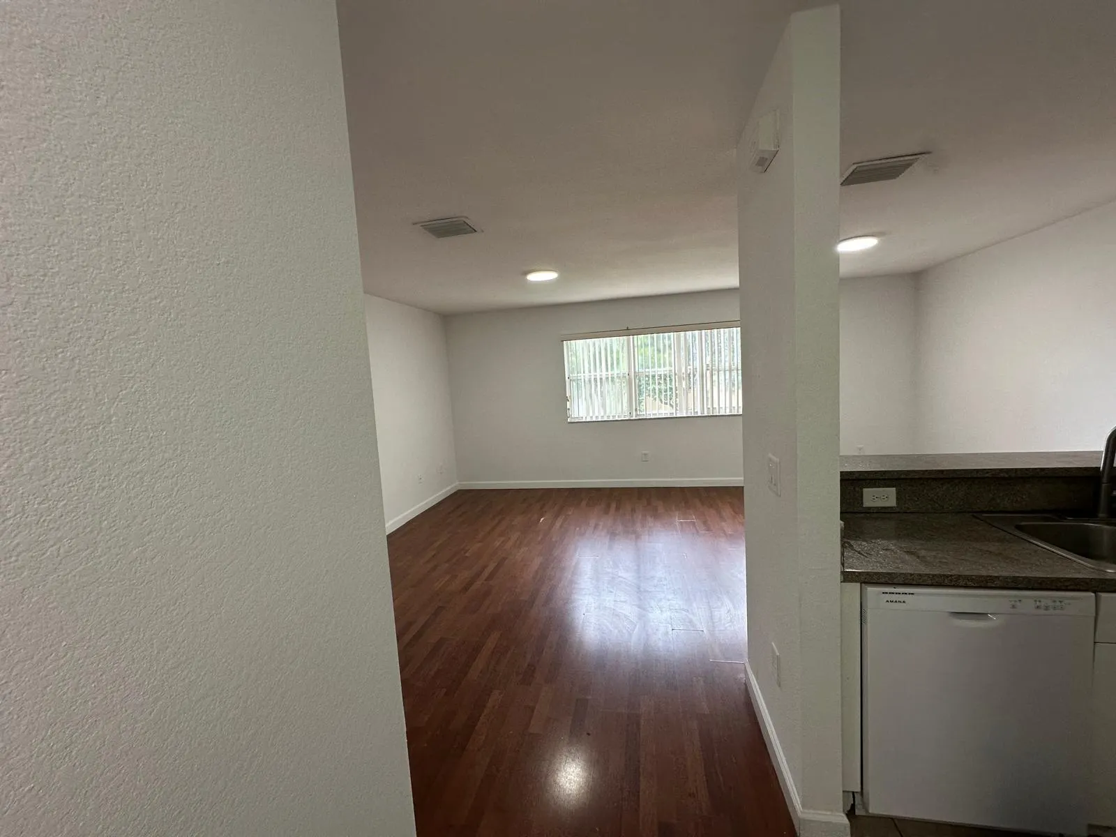 1570 NE 33 Road #201