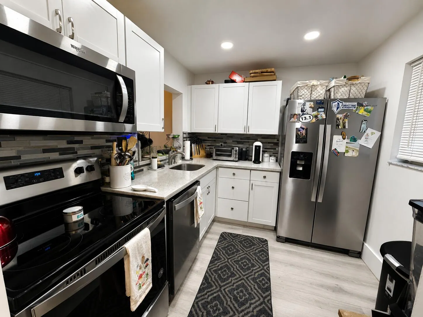 5160 LAS VERDES Circle #204