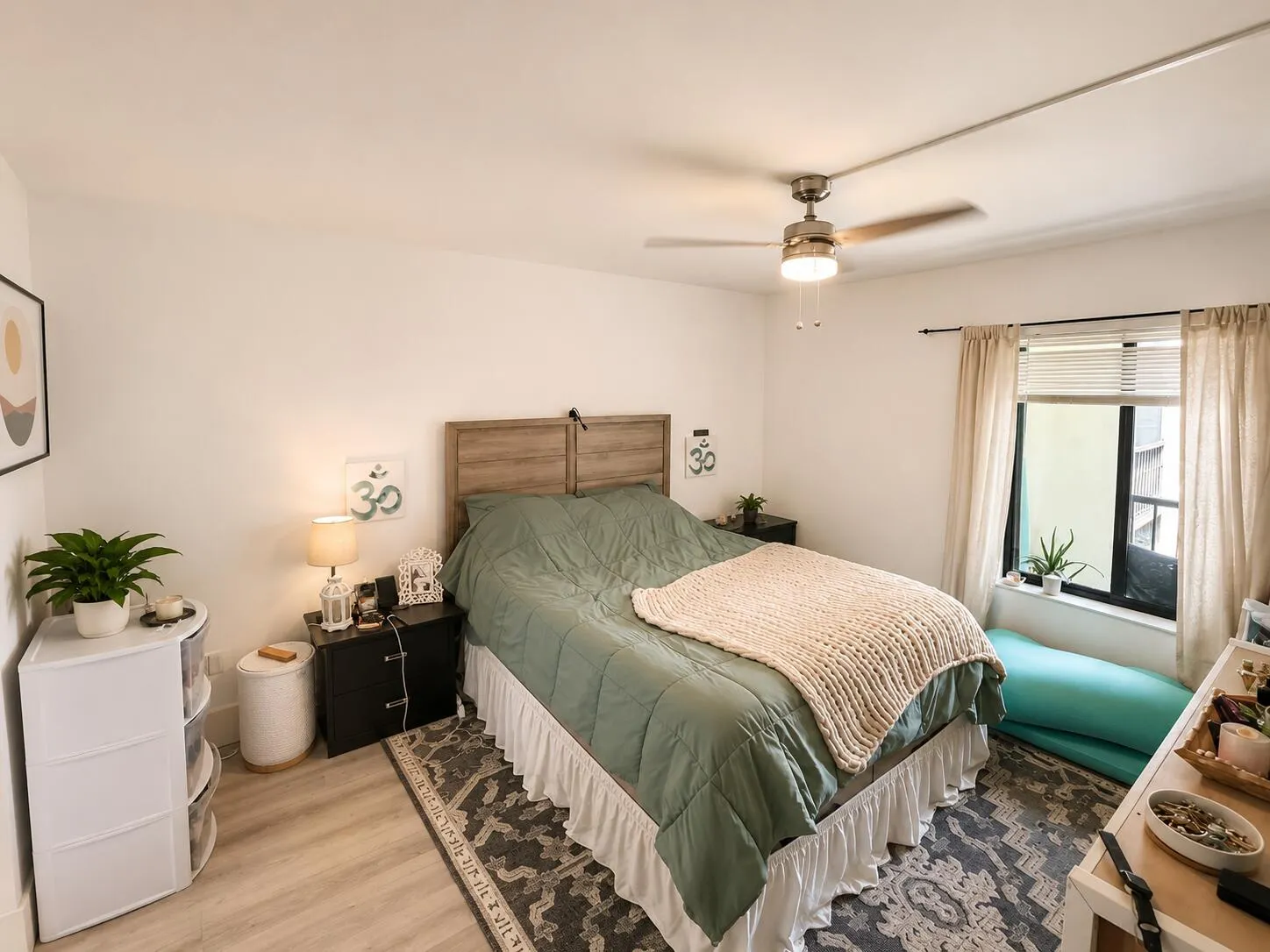 5160 LAS VERDES Circle #204
