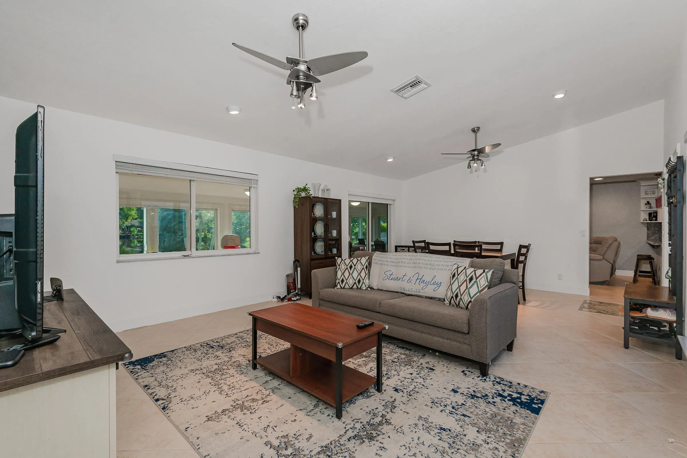 288 NW 39th Way