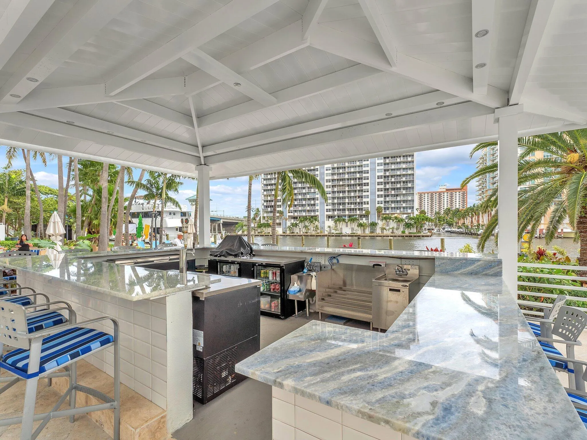 2670 E SUNRISE Boulevard #907
