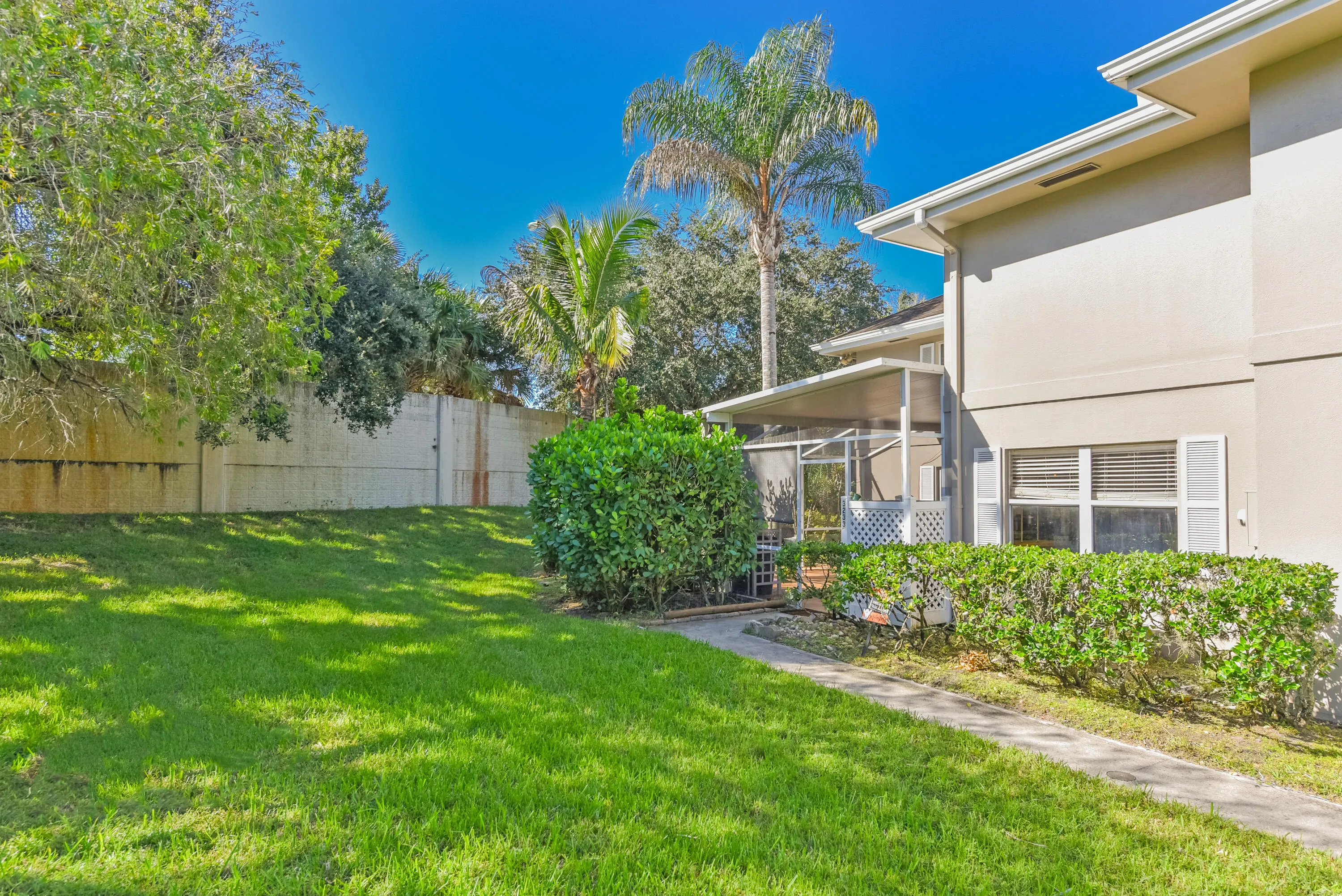 3233 SW SUNSET TRACE Circle