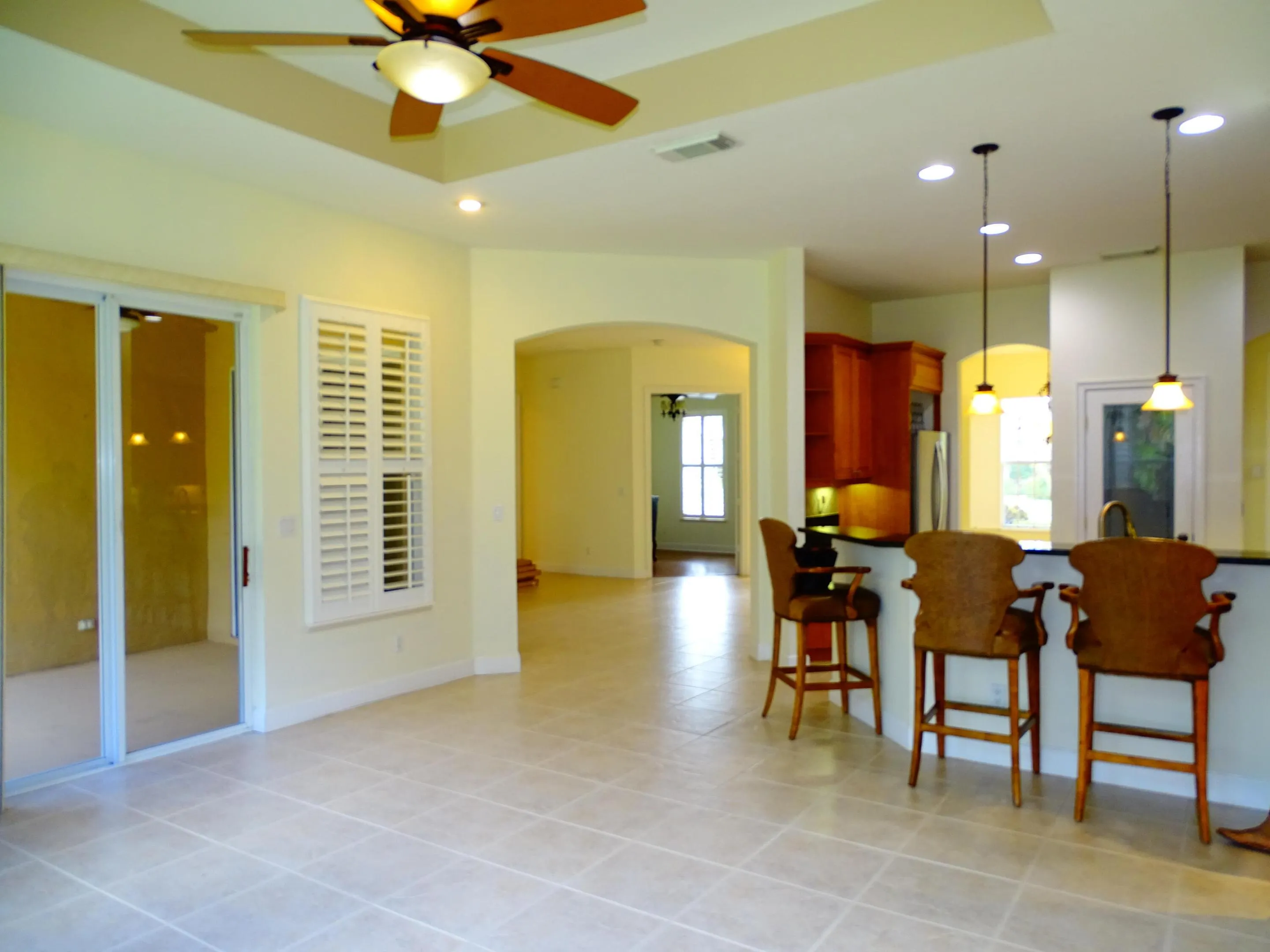 854 SW SAINT TROPEZ Court