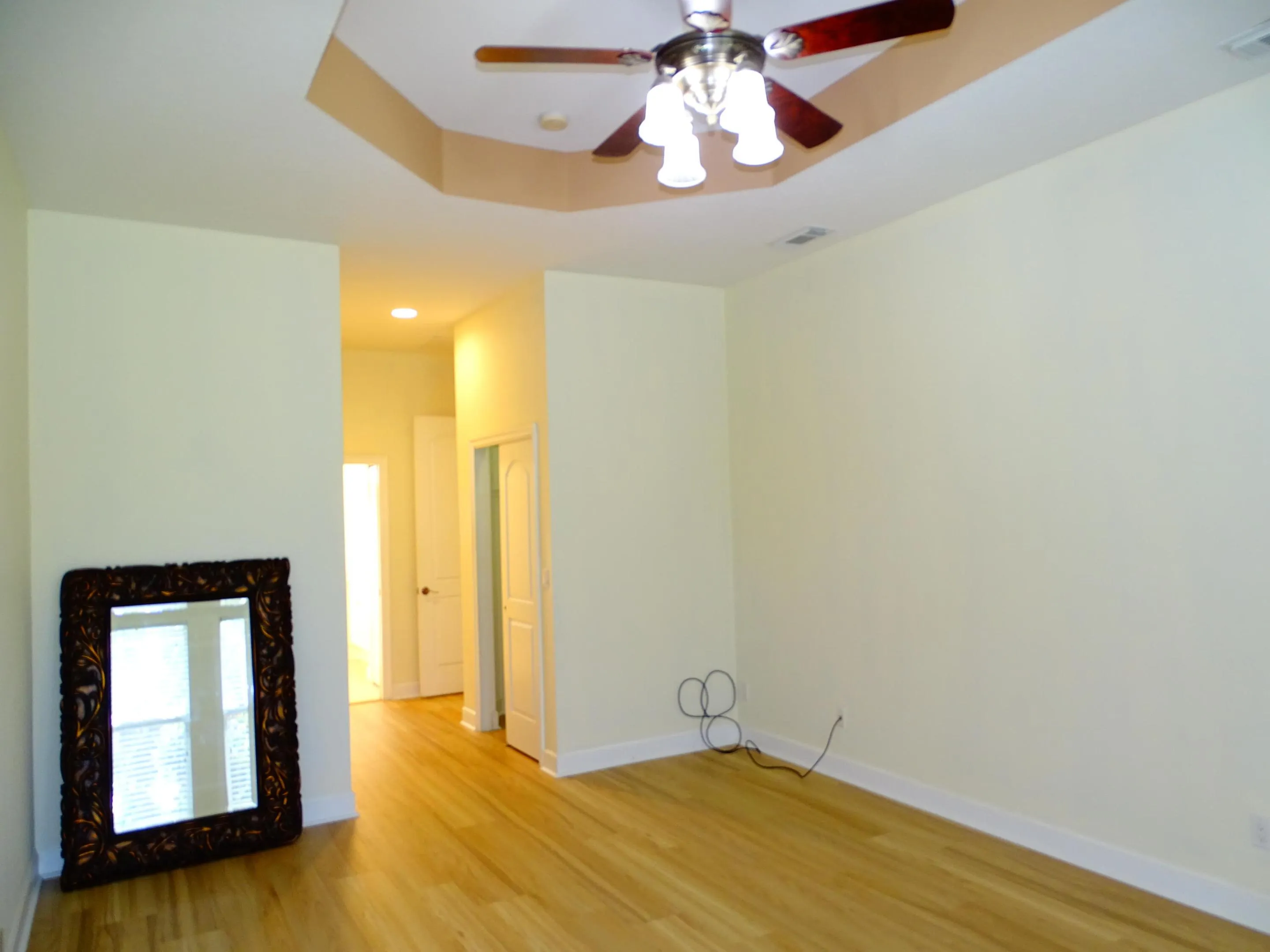 854 SW SAINT TROPEZ Court