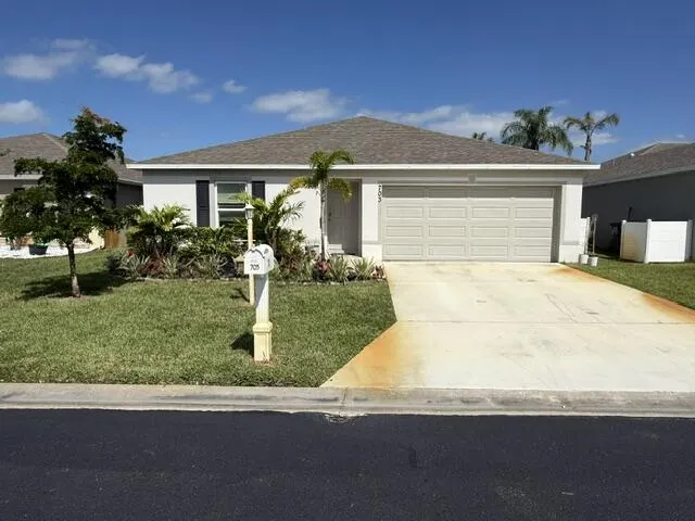 703 SE 25TH Drive