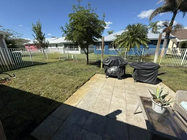 703 SE 25TH Drive