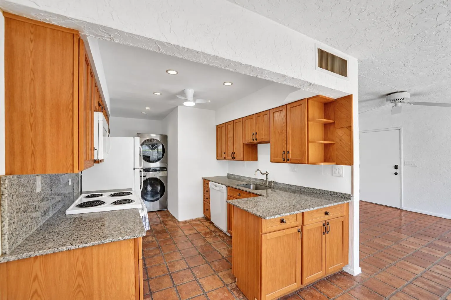 1501 SE 15TH Street #2-8