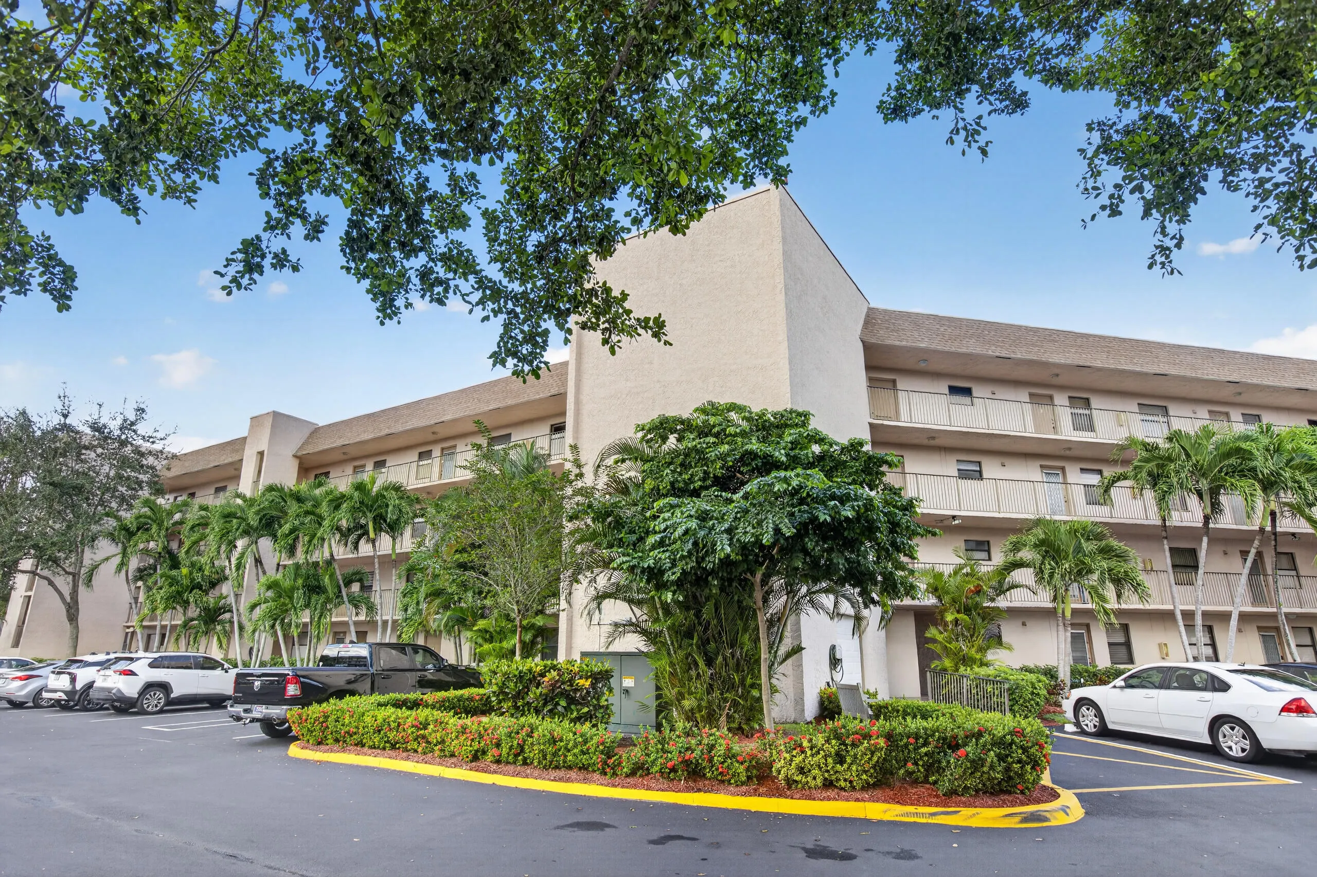2793 NW 104TH Avenue #105