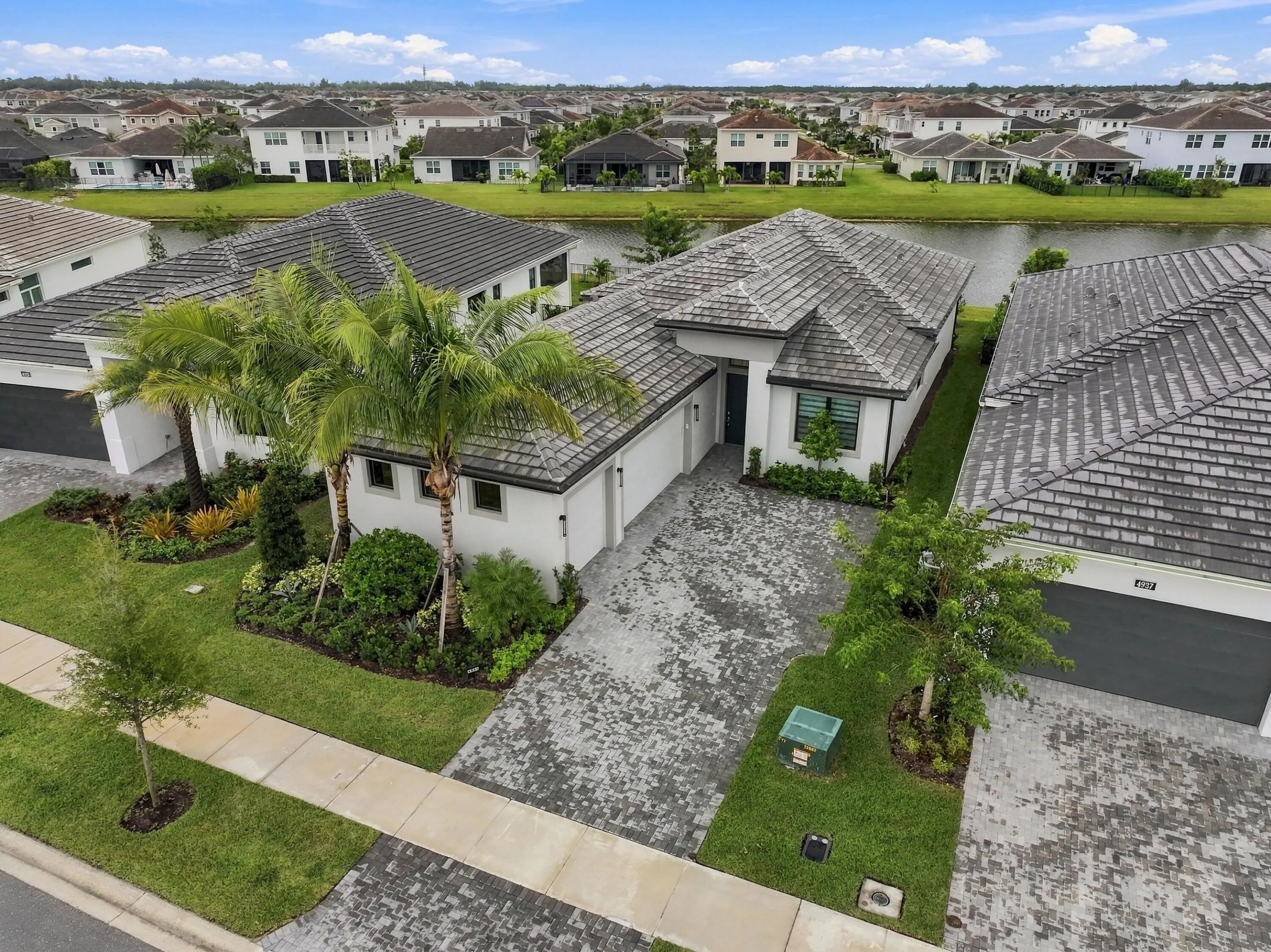 4931 Rivo Alto Circle