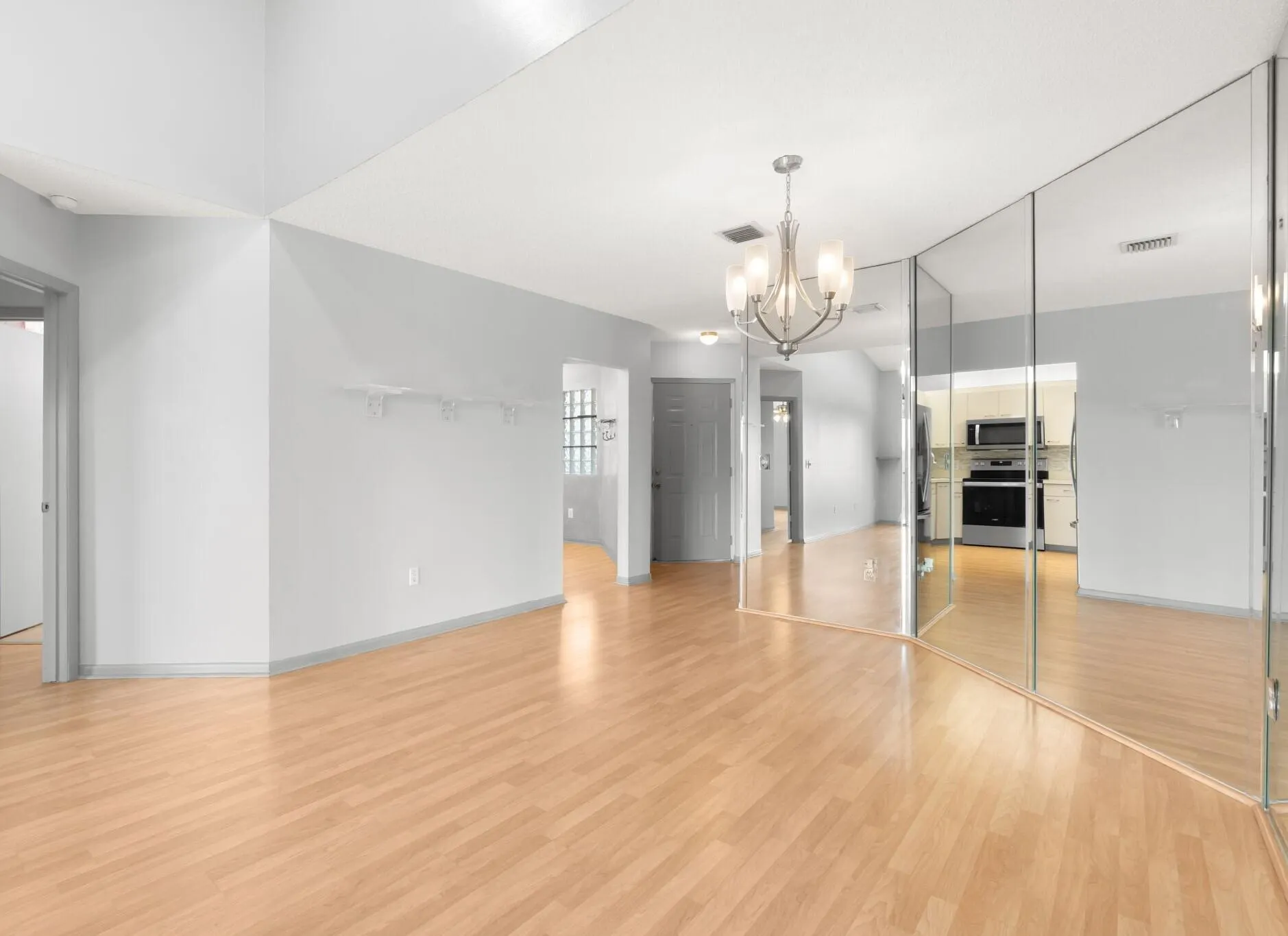 4400 NW 30TH Street #424