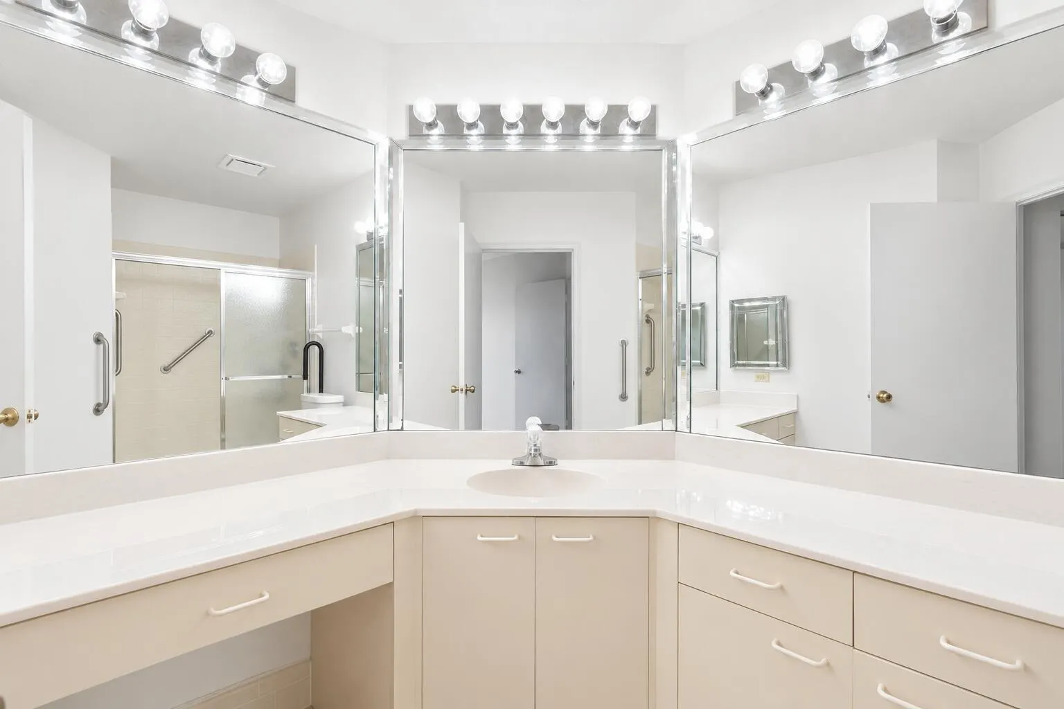 4400 NW 30TH Street #424