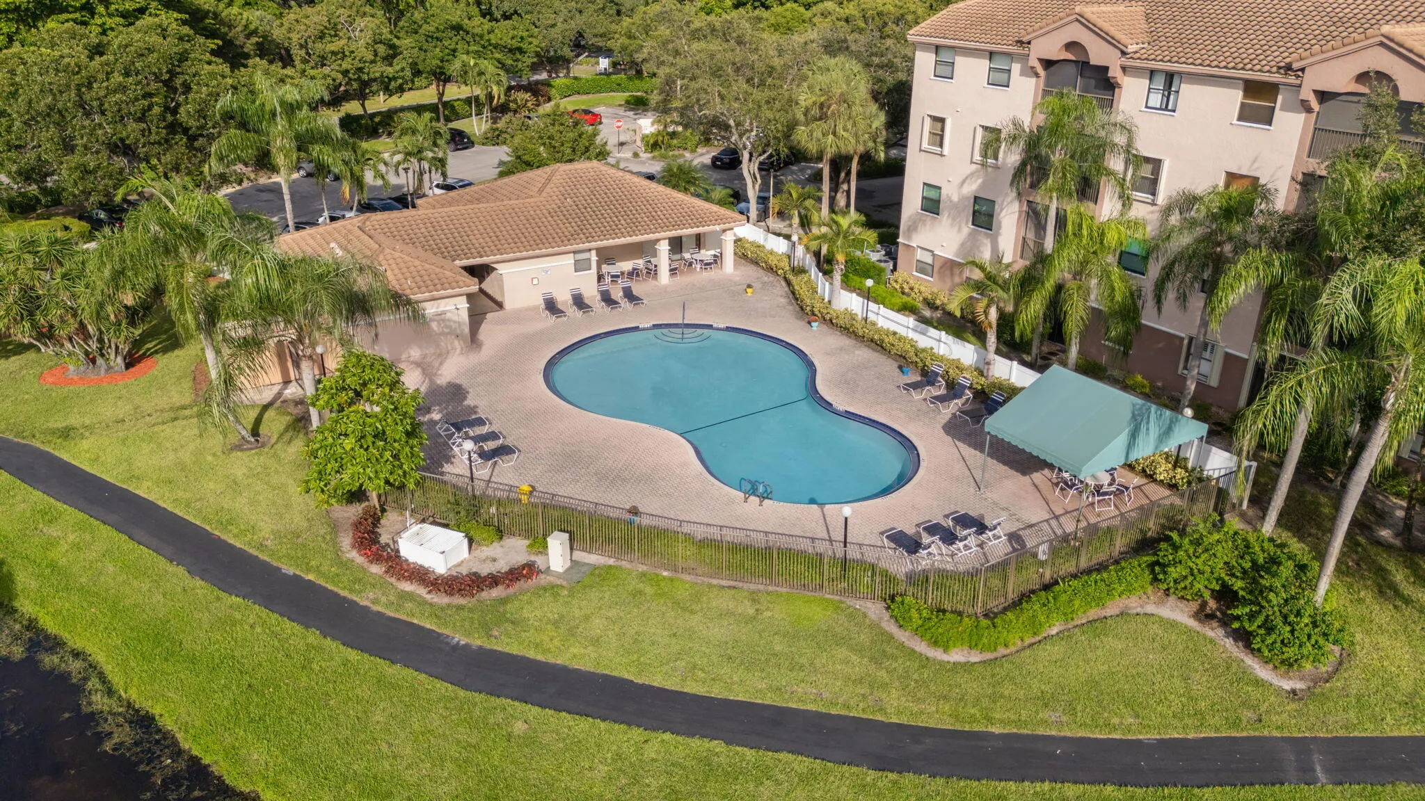 4400 NW 30TH Street #424