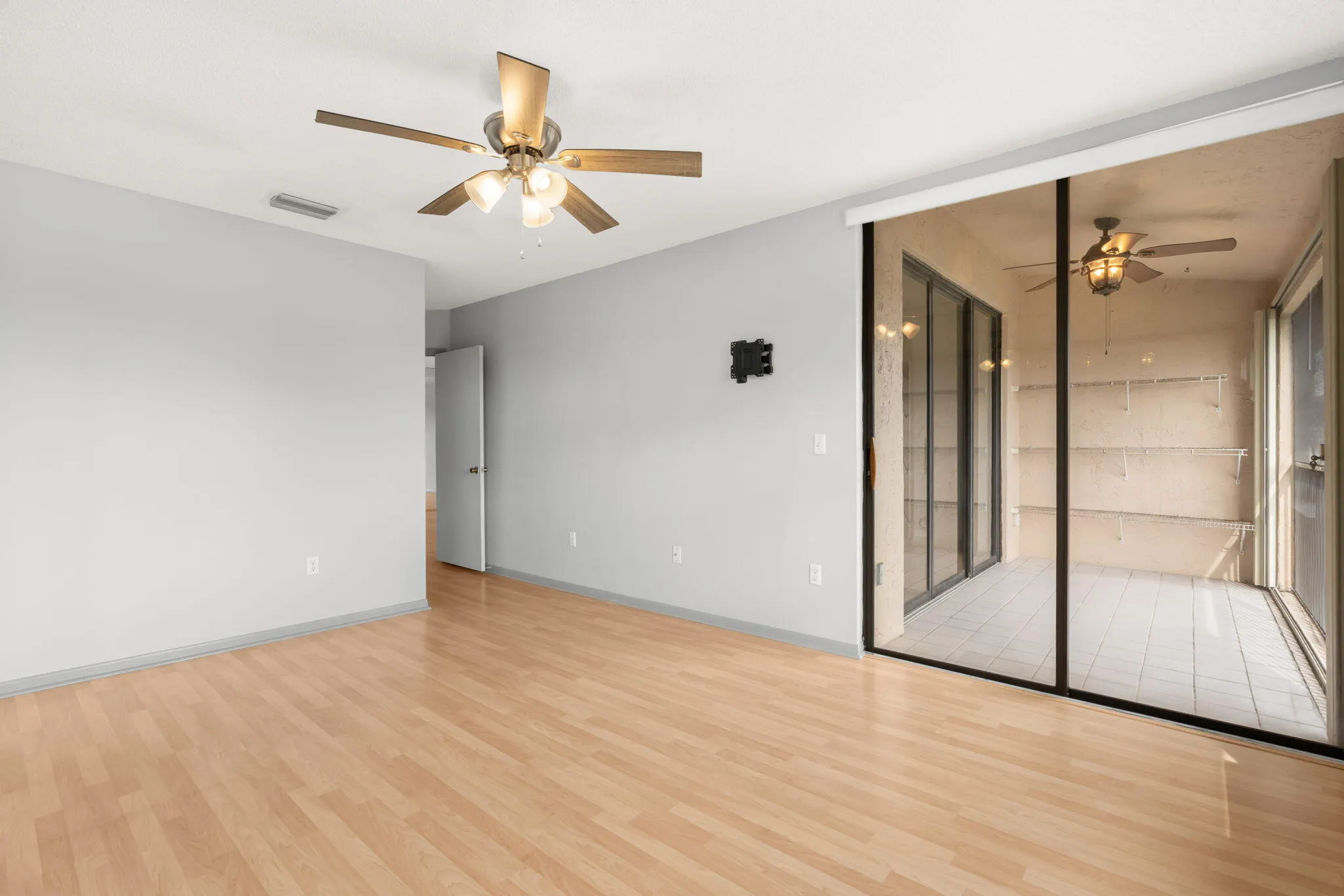 4400 NW 30TH Street #424