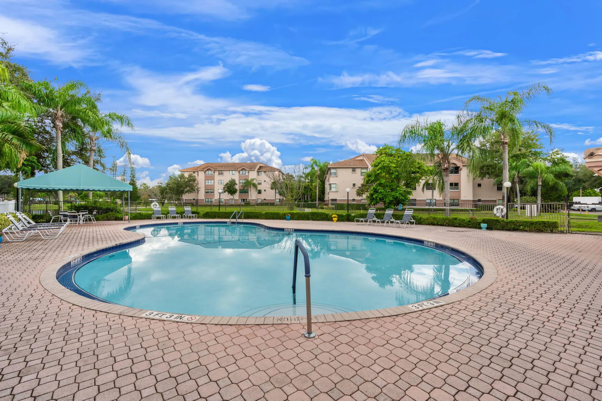 4400 NW 30TH Street #424