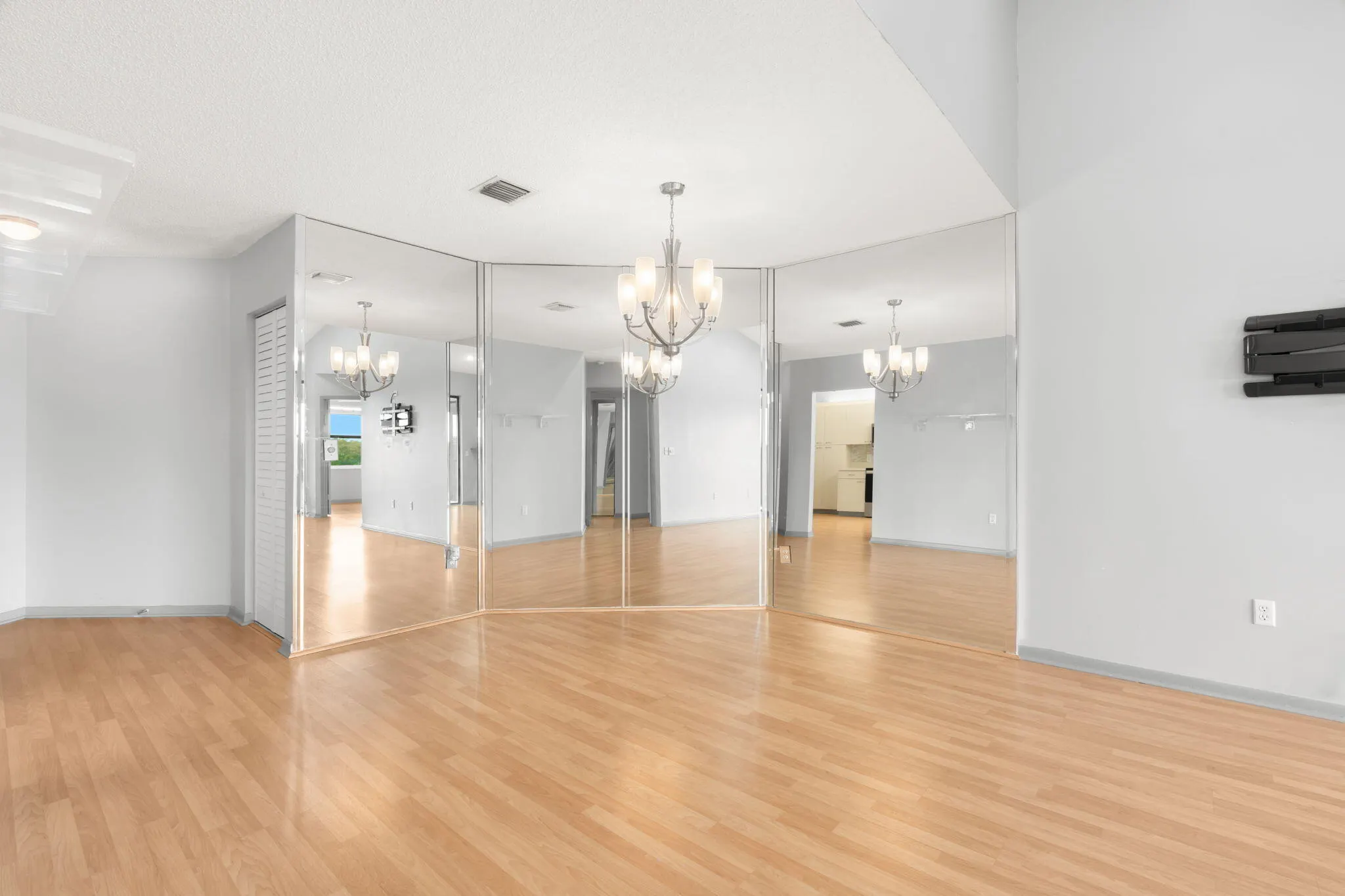 4400 NW 30TH Street #424