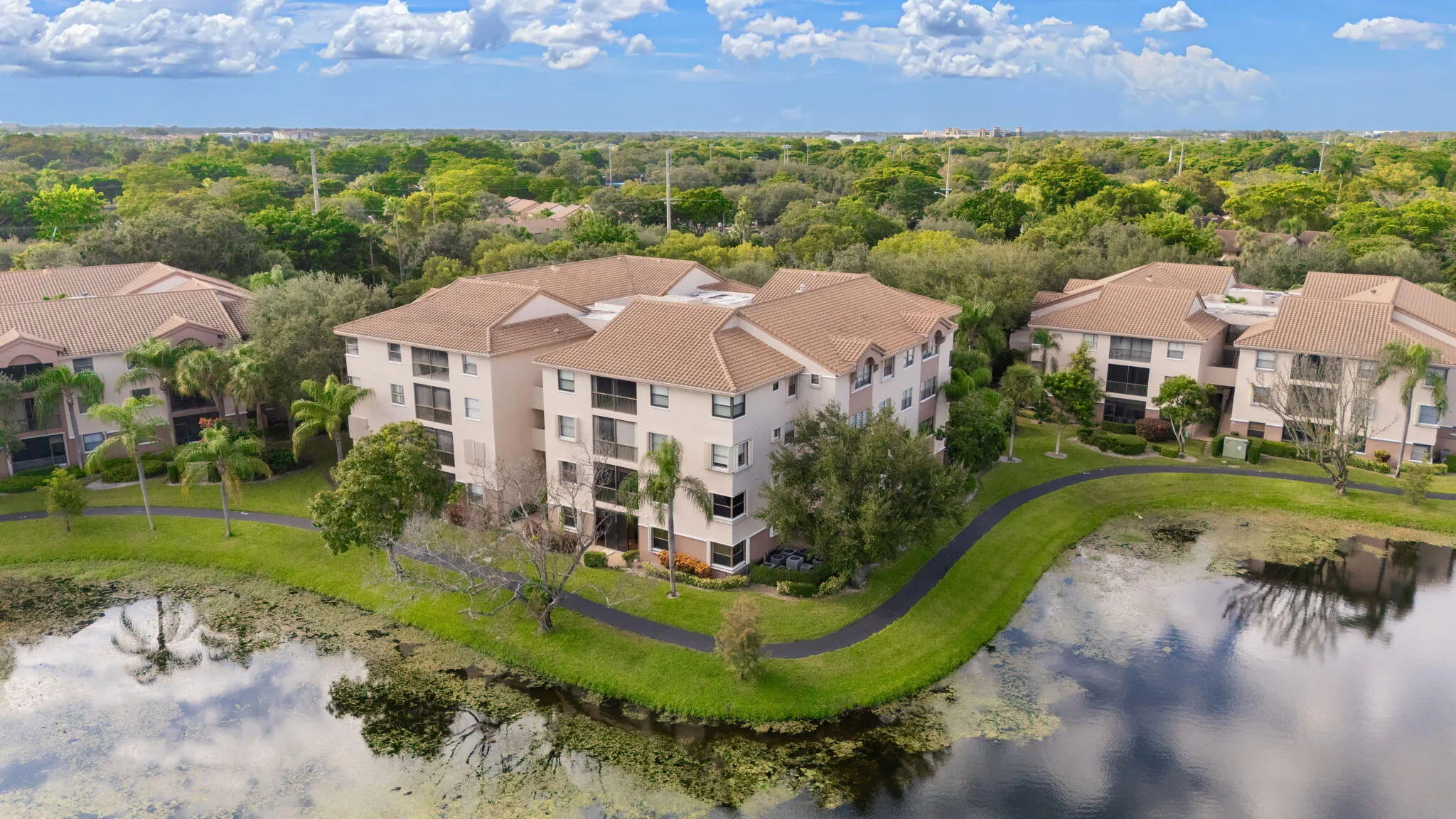 4400 NW 30TH Street #424