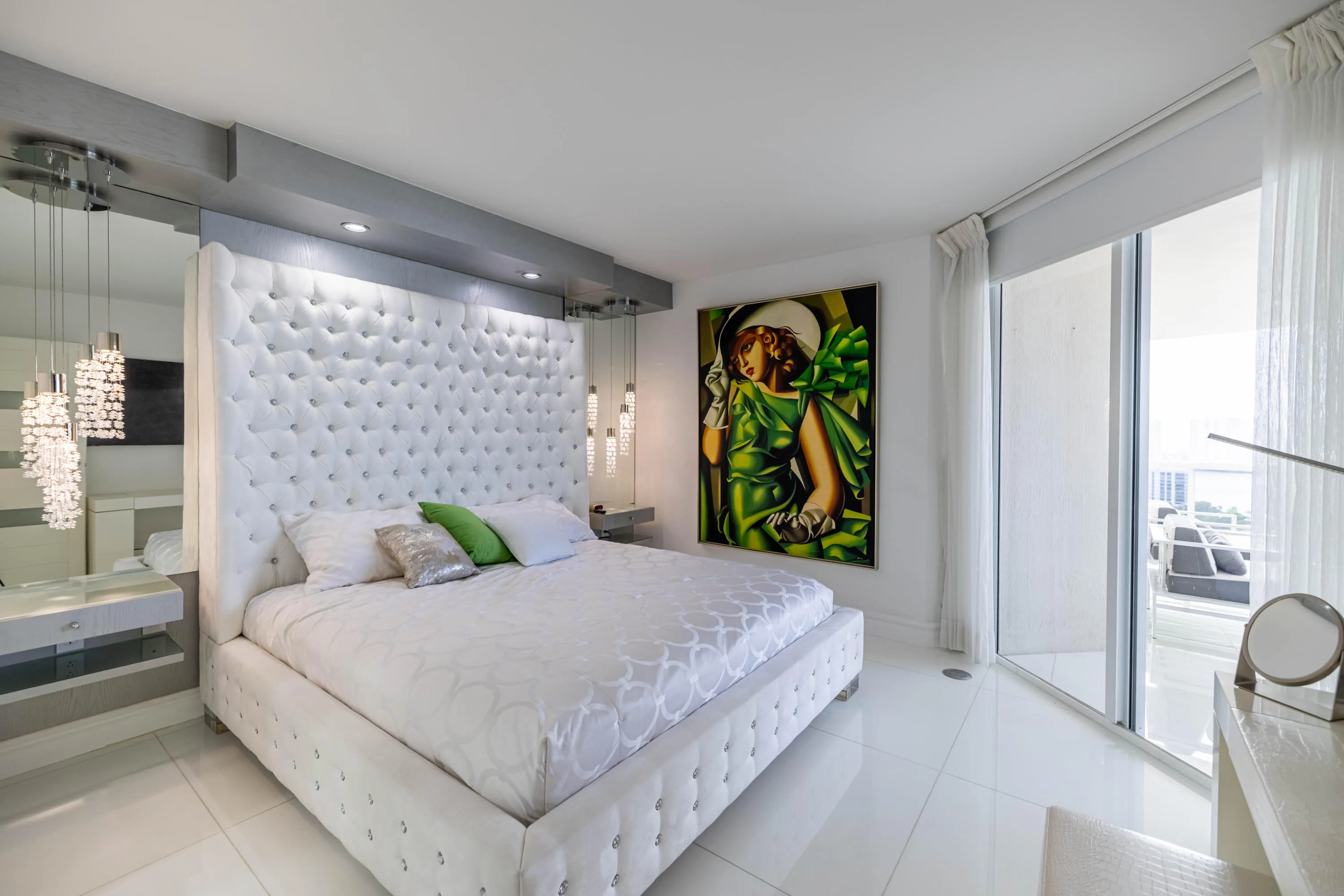 17555 COLLINS Avenue #2305