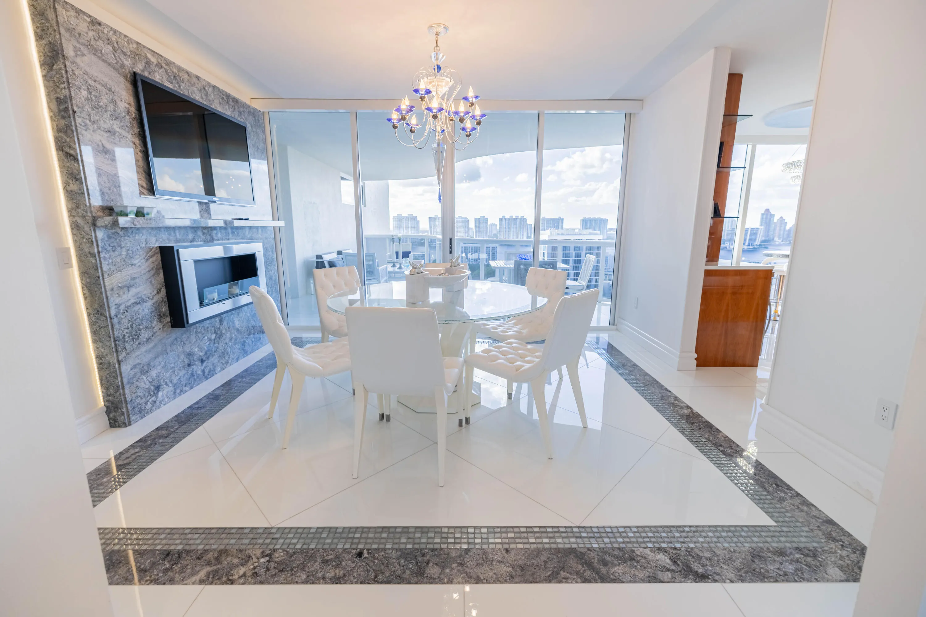 17555 COLLINS Avenue #2305